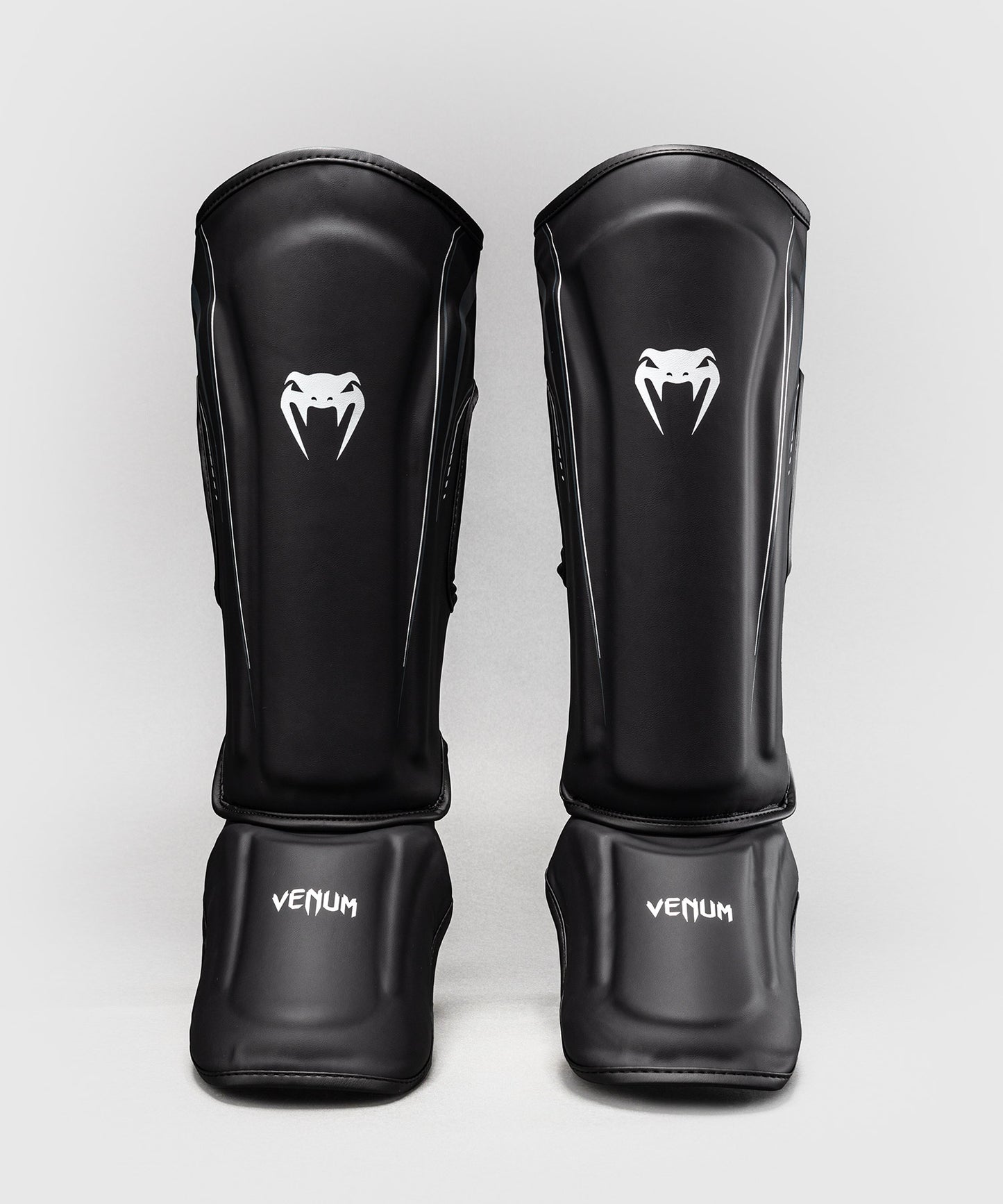 Protège-tibias Venum Streamline – Noir/Blanc