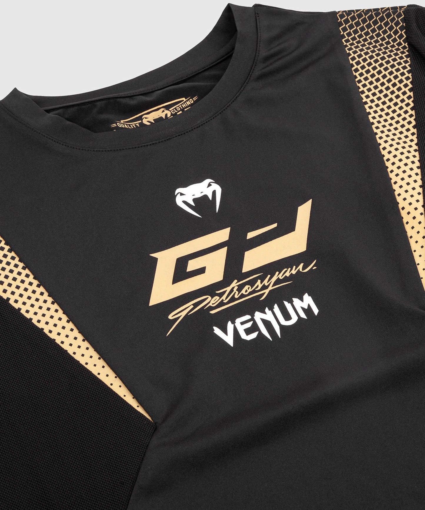 Dry Tech Venum Petrosyan T-shirt - Black/Gold