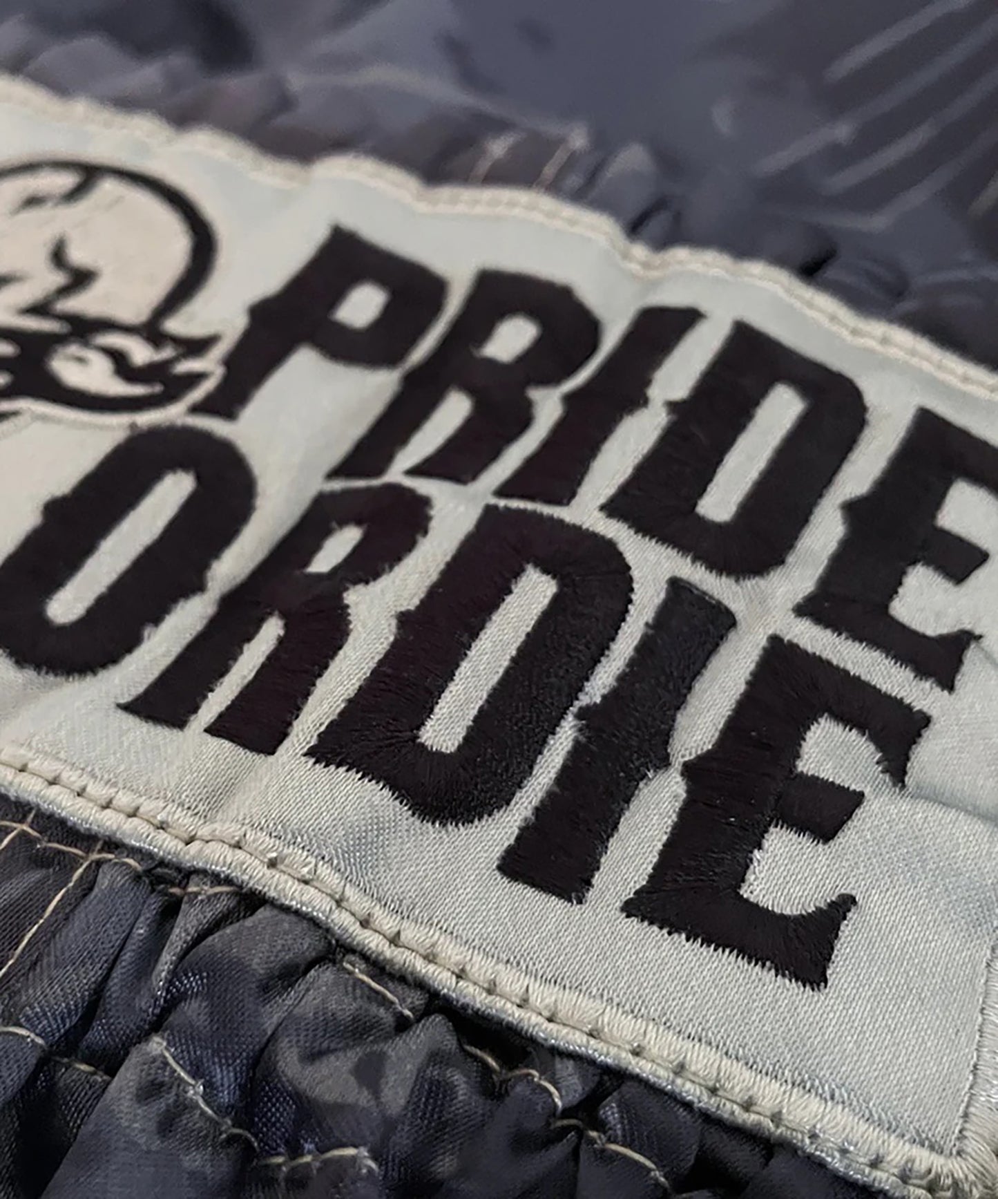 Pride Or Die Shadow Pantaloncini da Muay Thai - Nero