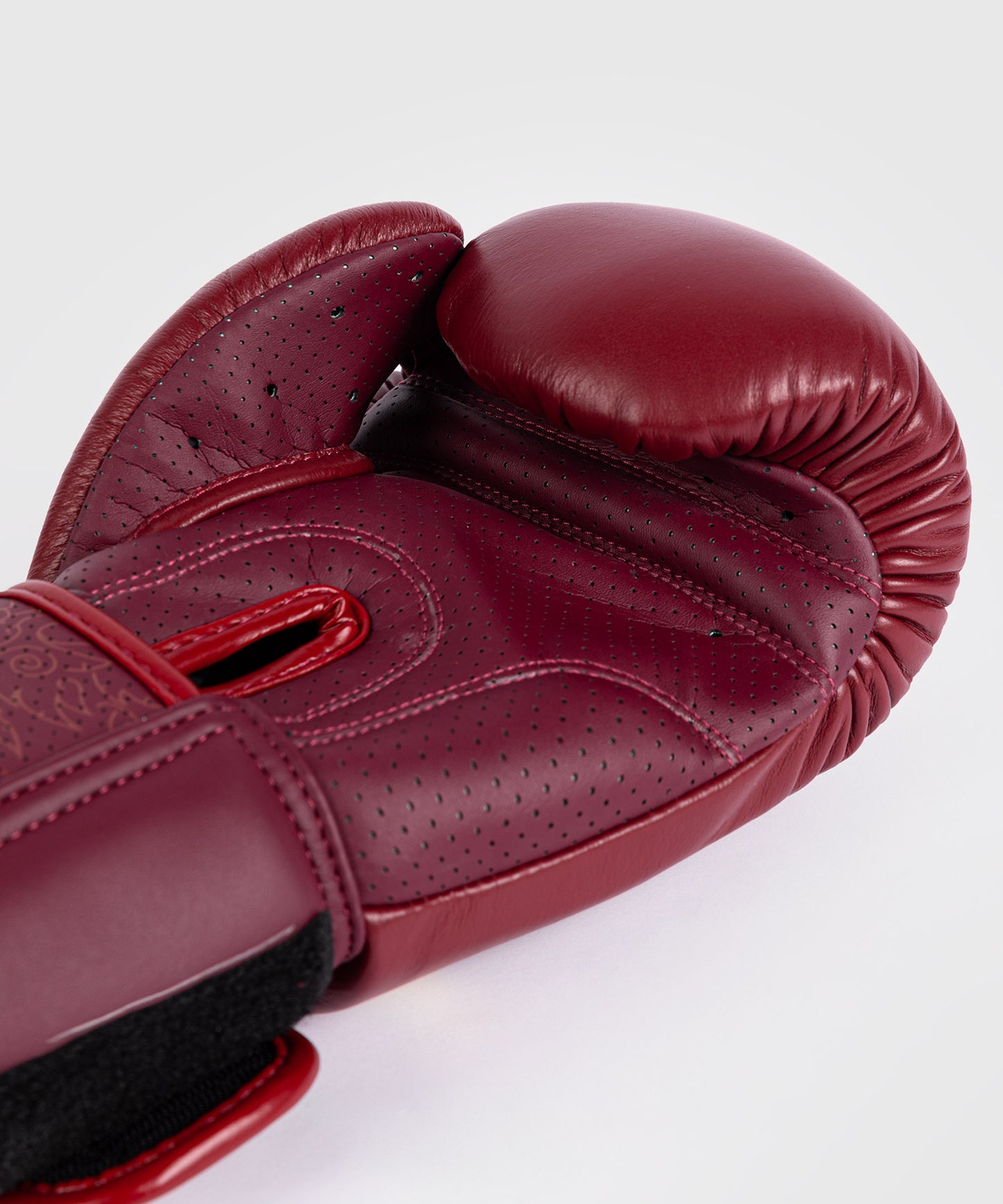 Venum Power 2.0 Boxing Gloves - Wine Liees