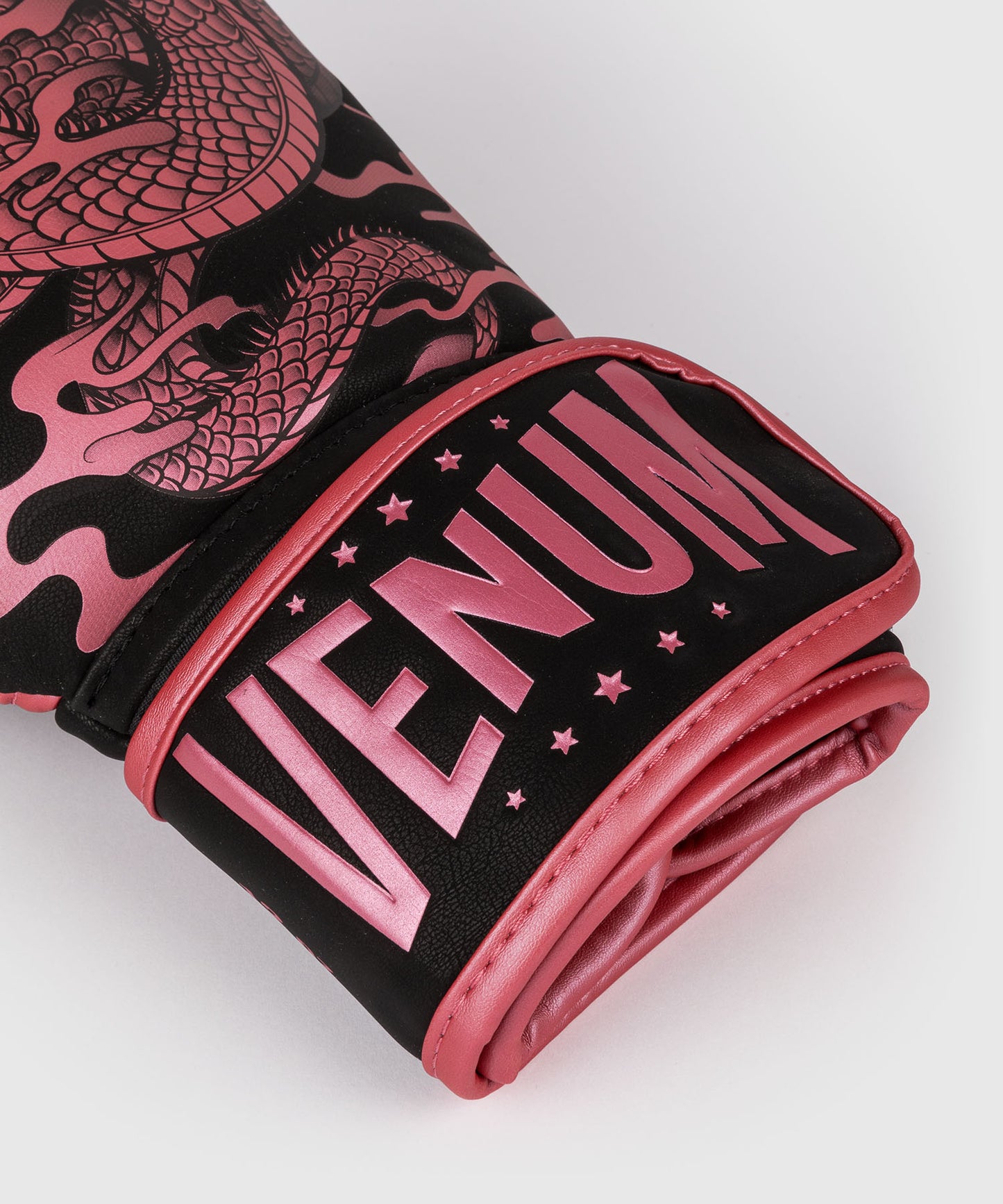 Guanti da boxe Venum Dragon's Flight - Nero / Rosa metallizzato
