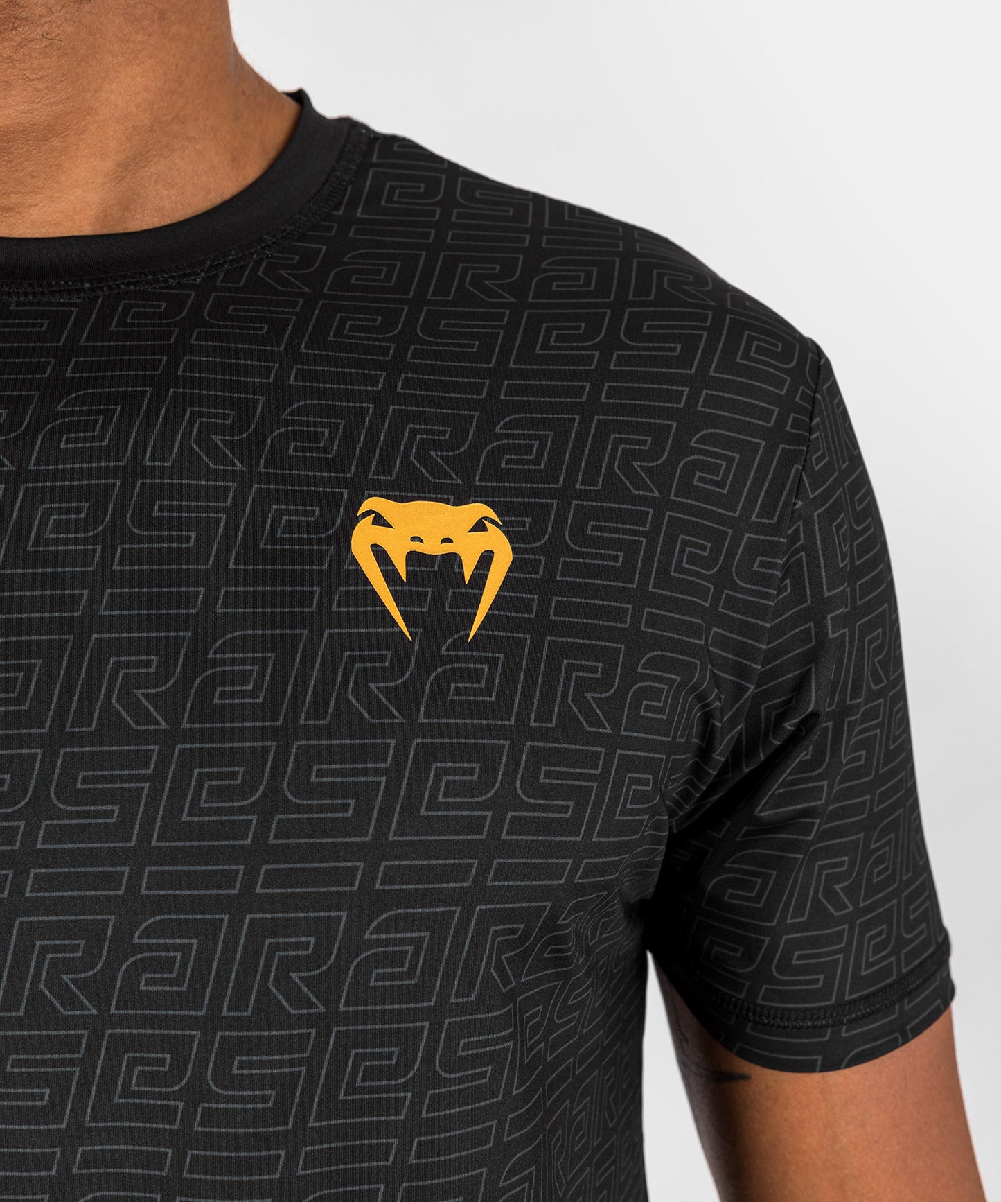 Venum x Ares Men’s Dry-Tech Shirt - Black/Gold
