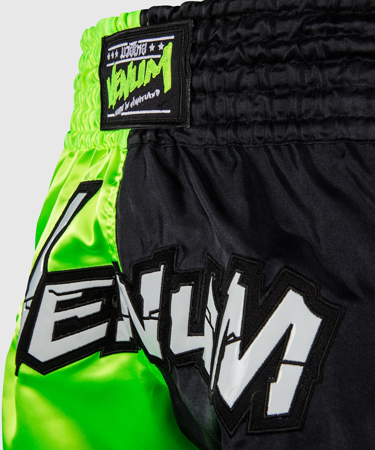 Short de Muay Thai Venum Inferno 2.0 - Vert/Noir