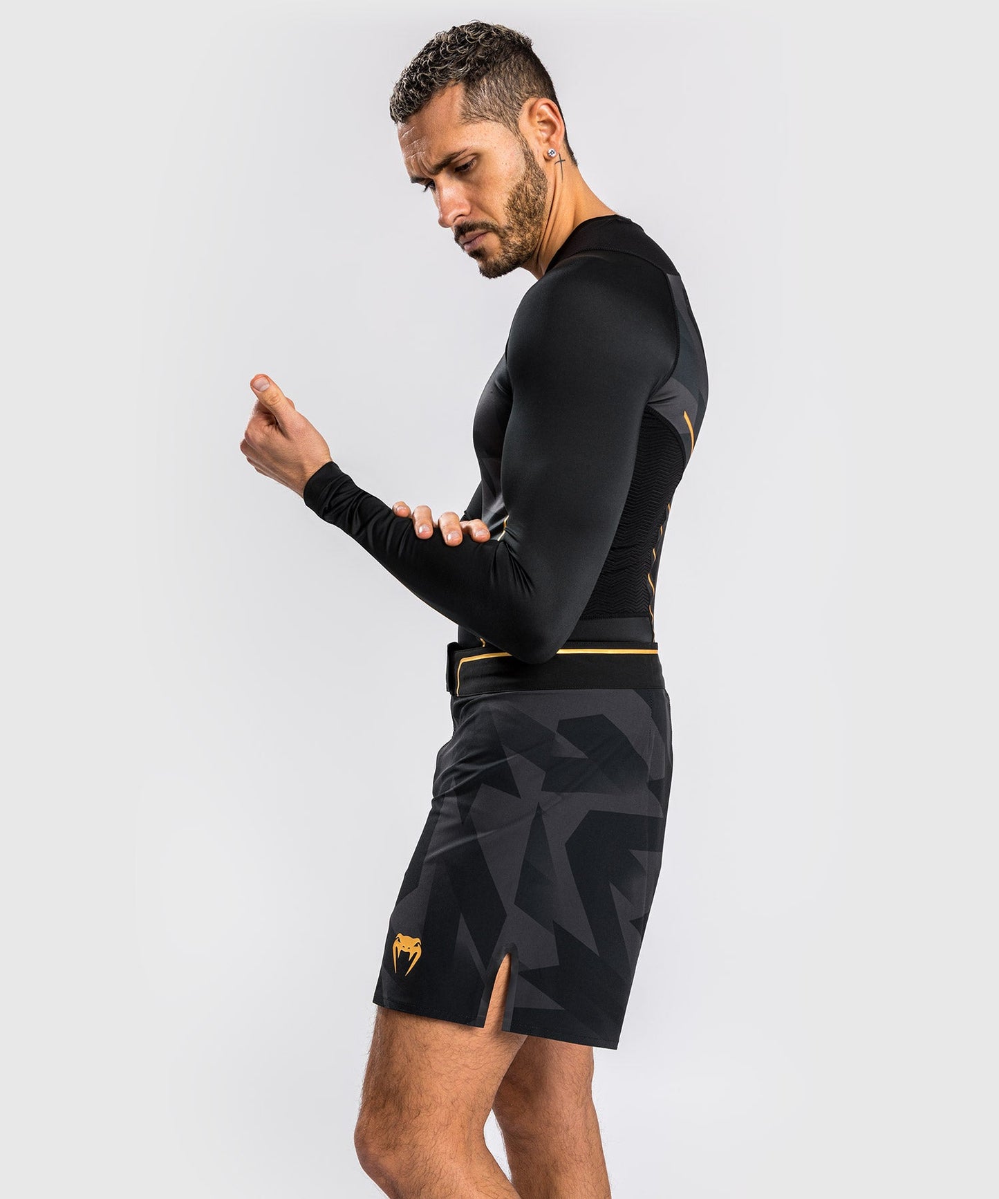 Rashguard Venum Razor - Long Sleeve - Black/Gold