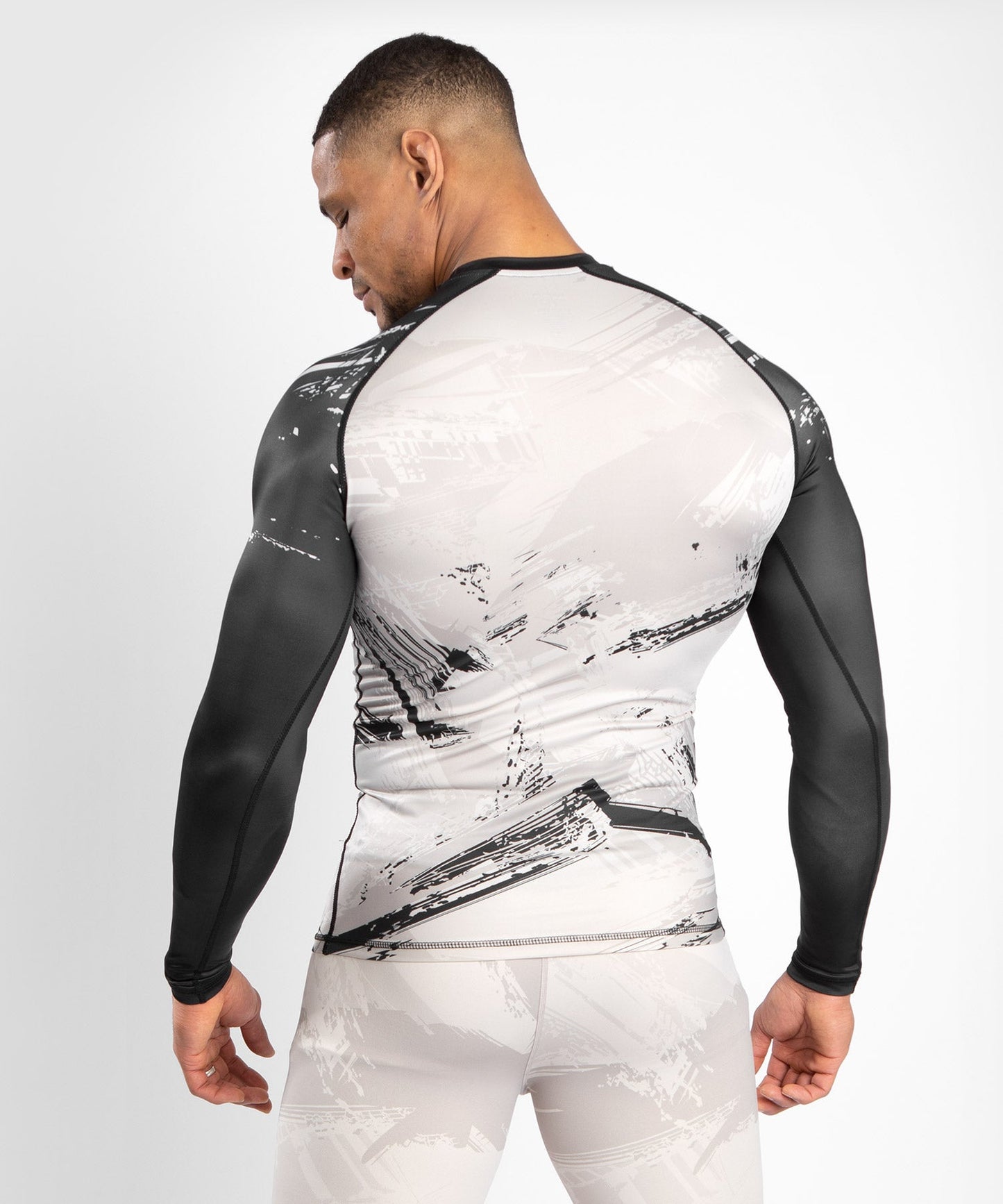 Venum Authentic Fight Week 2.0 UFC Compression T-Shirt - Sand/Schwarz