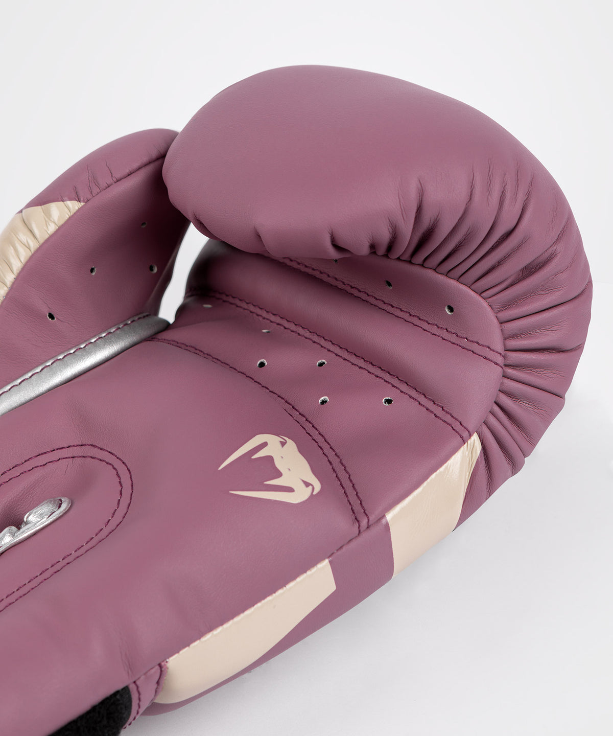 Venum Elite x Kaz Boxhandschuhe – Gedämpftes Orchidee/Silber