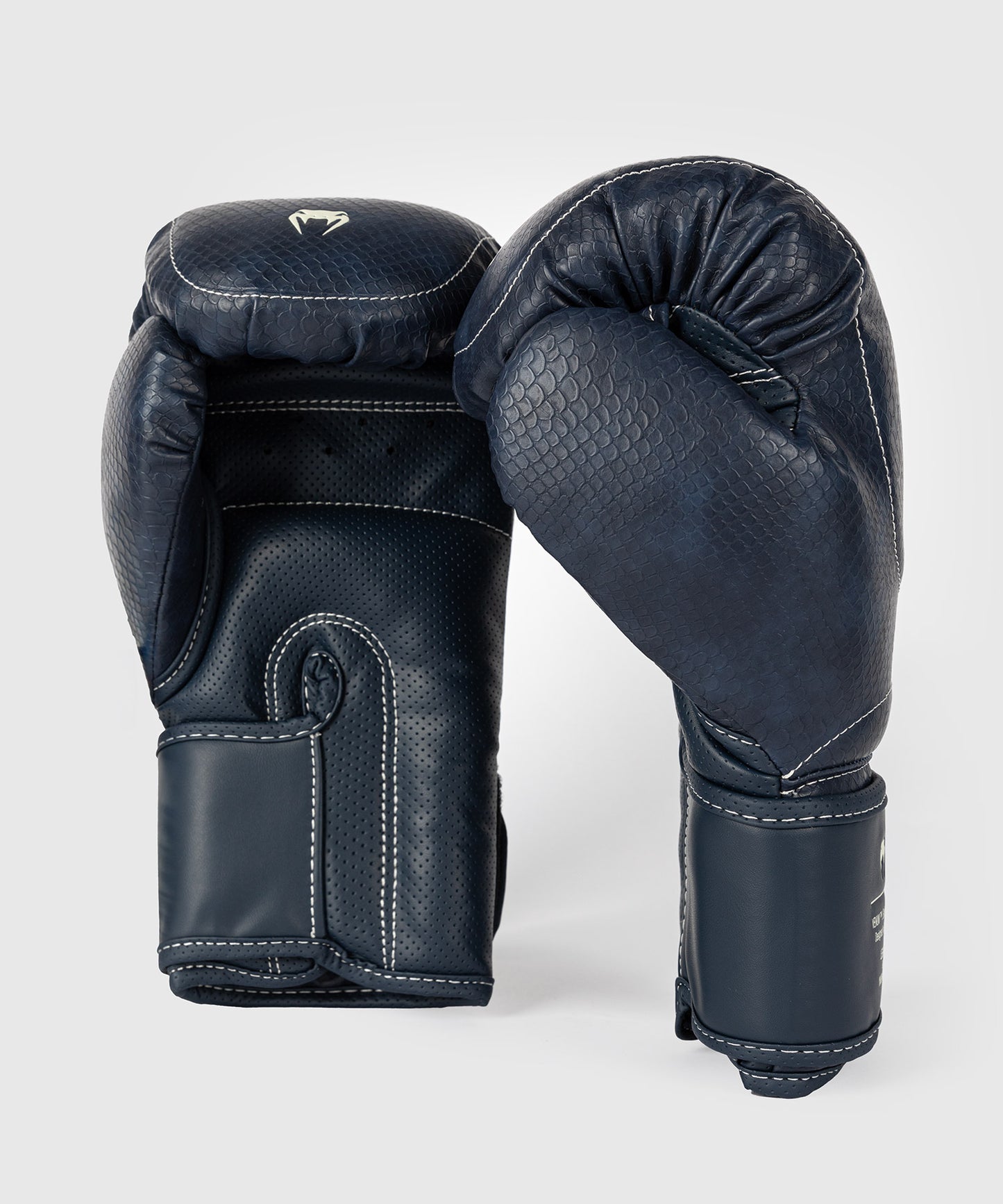 Gants de Boxe Venum Impact Evo Scales – Bleu Minuit