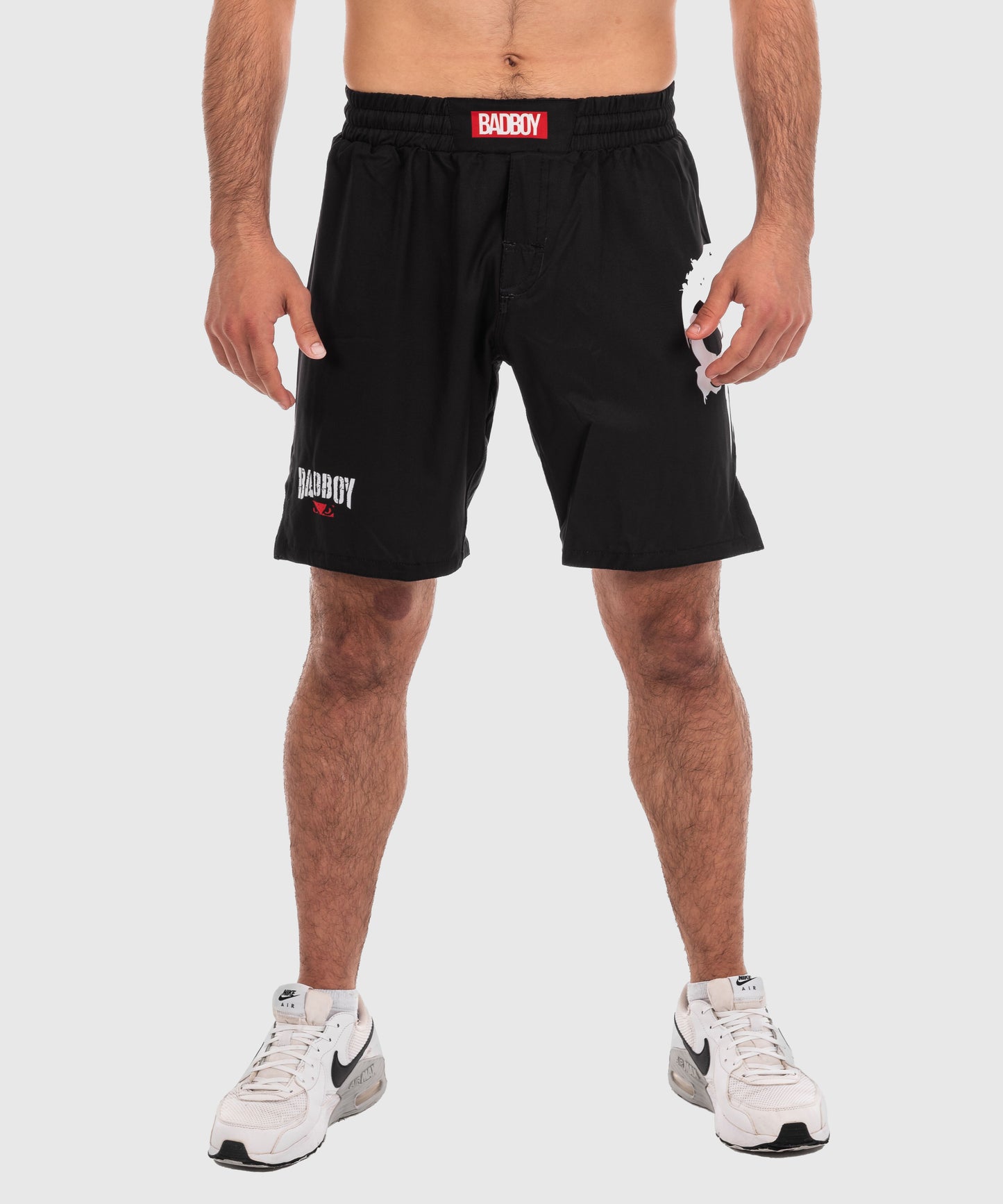 Bad Boy Guillotine Fightshorts - Negro/Blanco