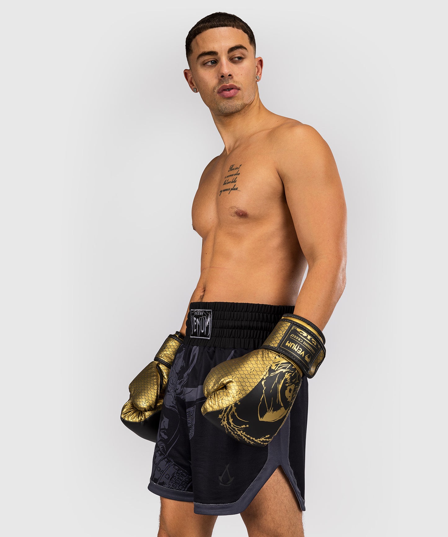 Venum x Assassin’s Creed Shadows Guantes de boxeo - Negro/Oro