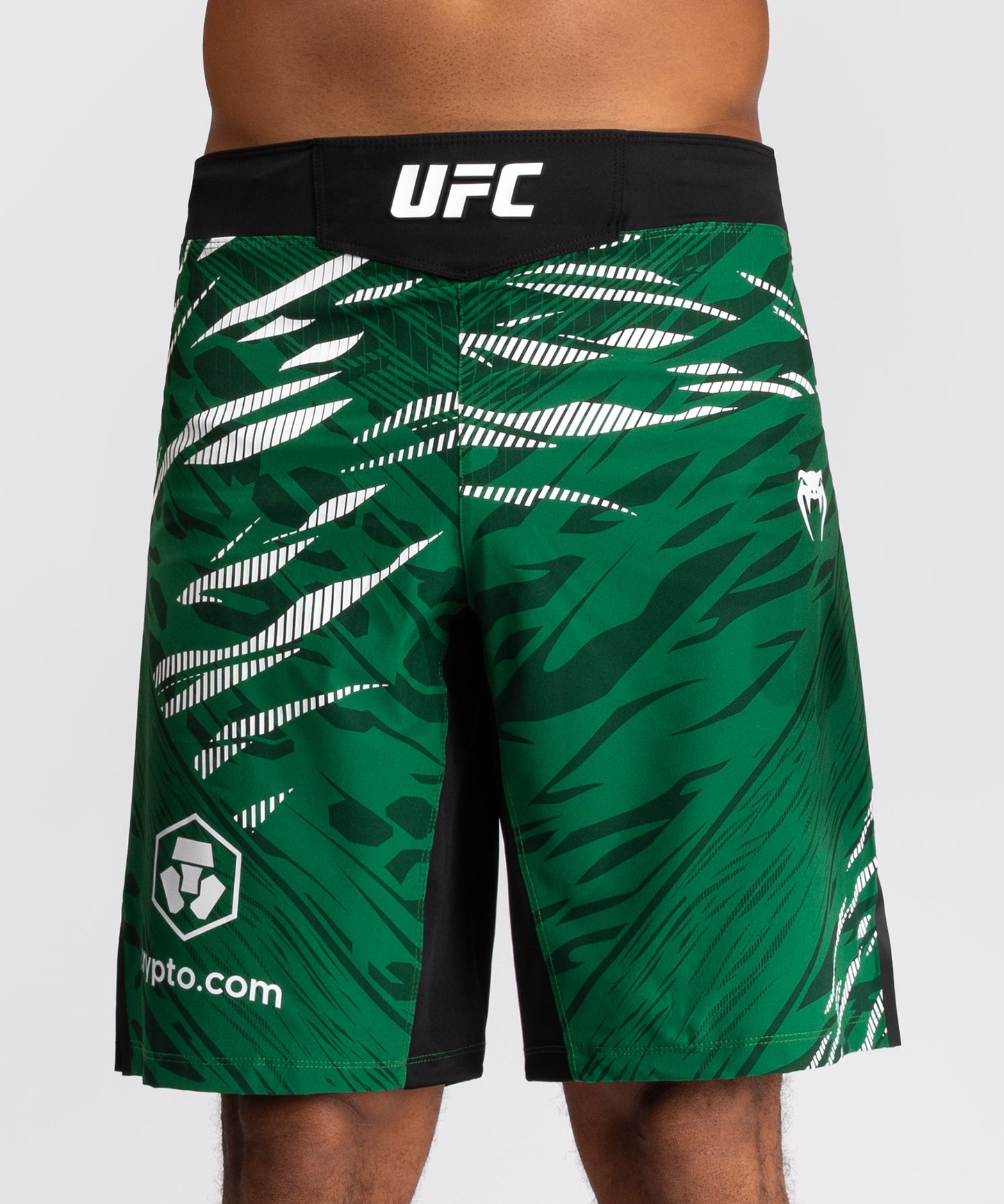 UFC Fusion by Venum Authentic Fight Night Herren Fight Short - Long Fit - Grün