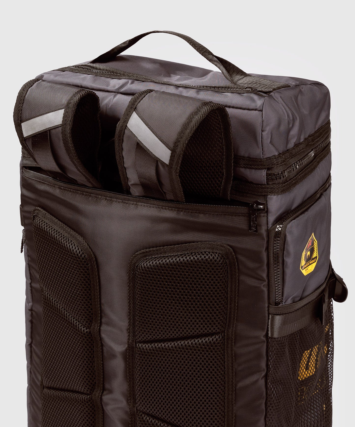 UFC Fusion by Venum Fight Week Duffel Bag - Aards Bruin