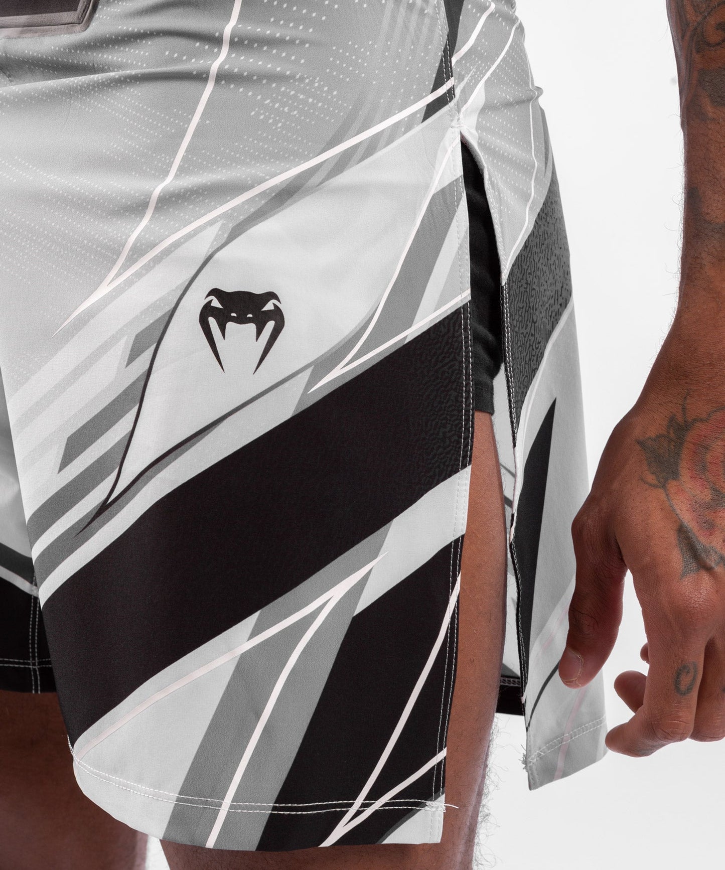 Fightshort Men's UFC Venum Authentic Fight Night Gladiator - White