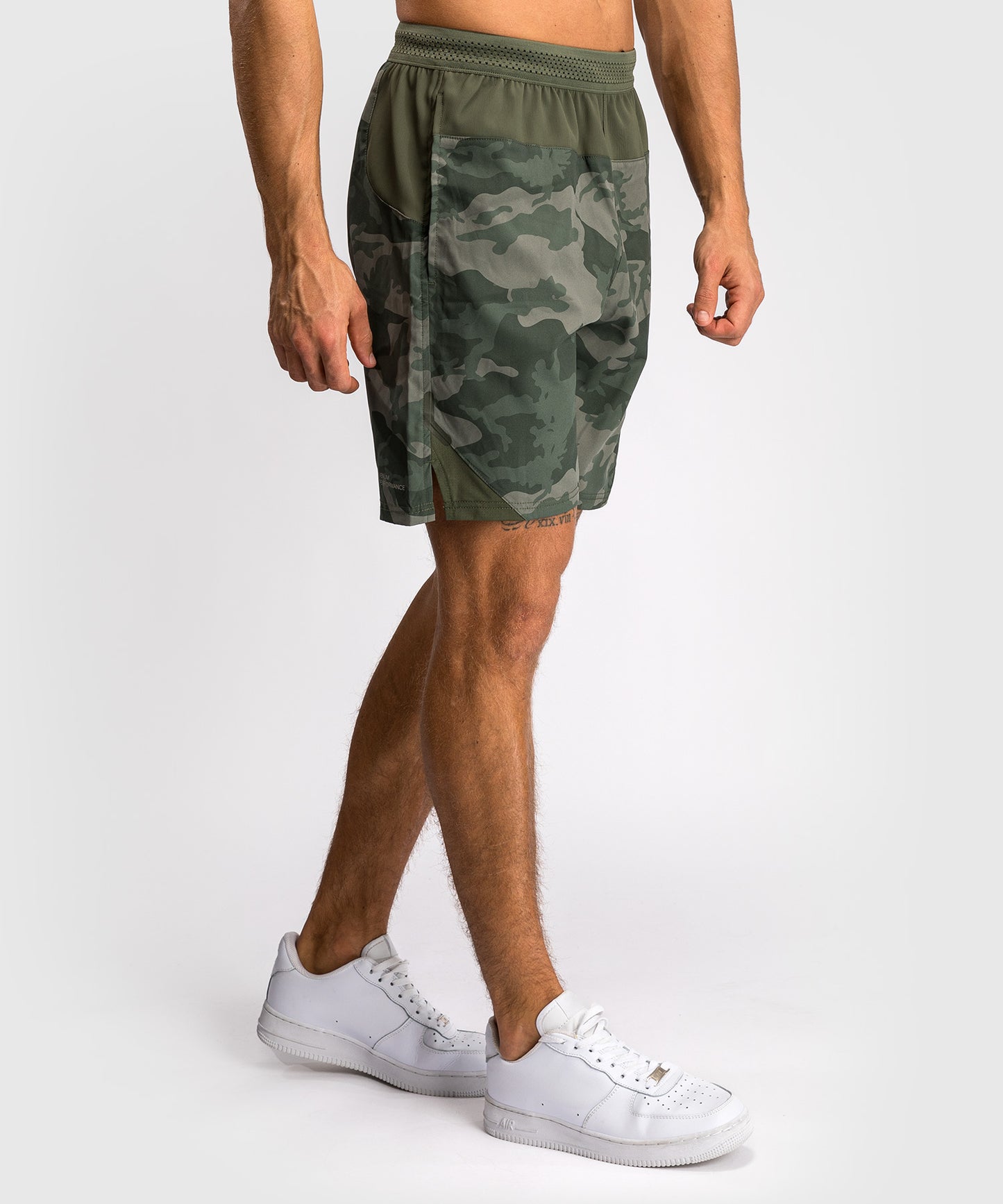 Short d'entraînement Venum G-Fit Air pour Hommes - Camo Militaire