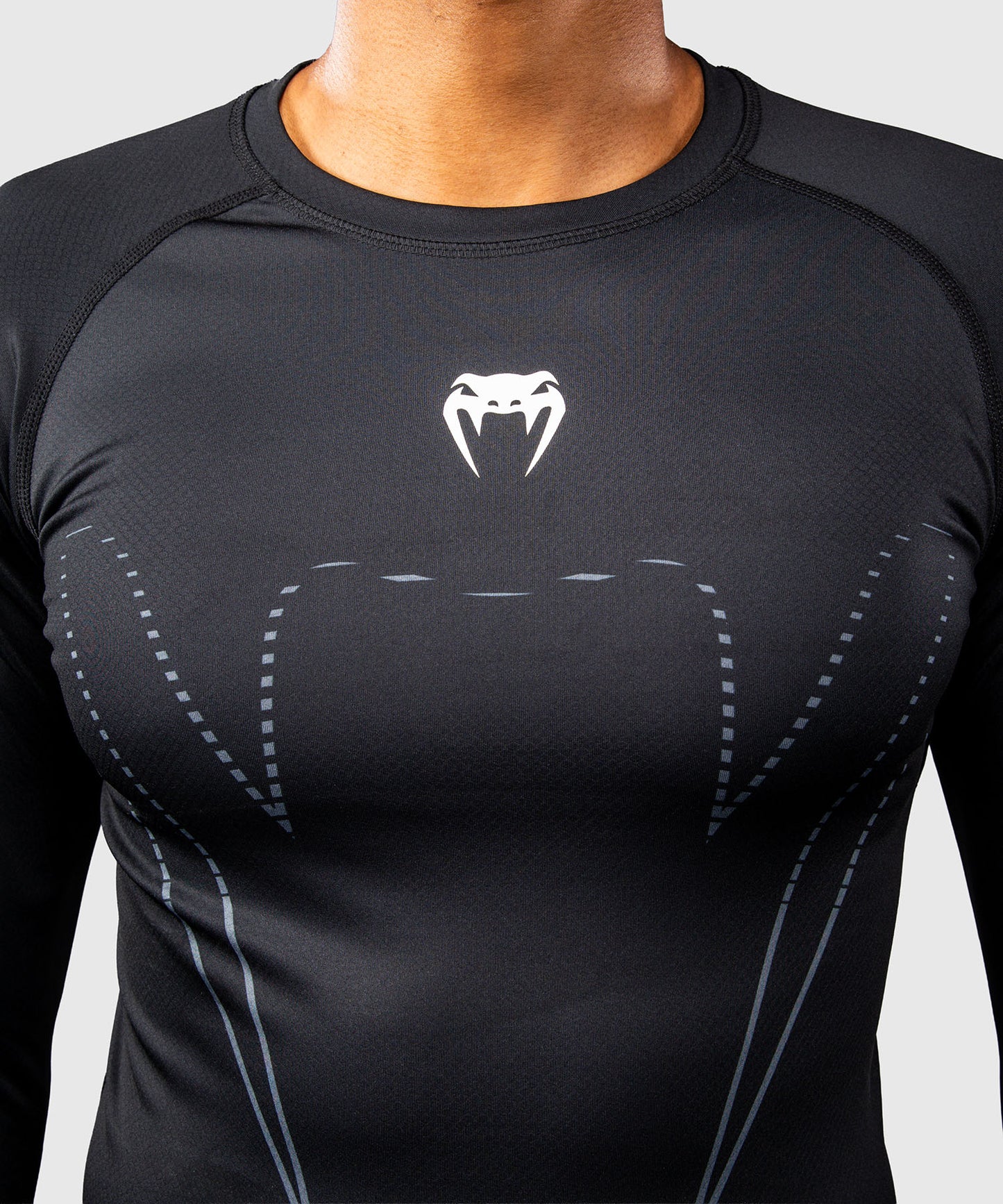Venum Edge Langarm Rashguard – Schwarz/Sand