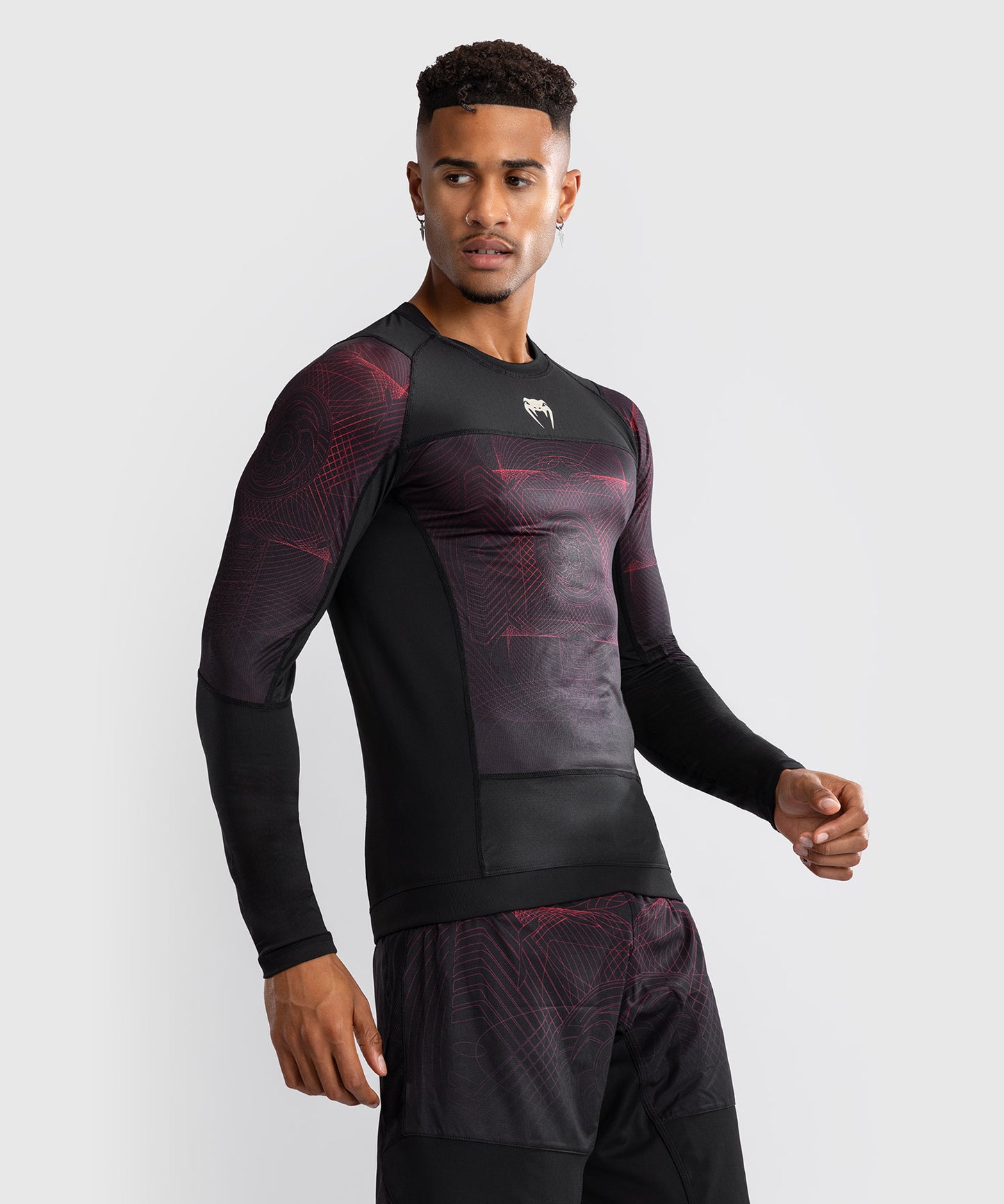 Venum G-Fit Air Rashguard de Manga Larga para Hombre - Negro Profundo/Rojo Fuego