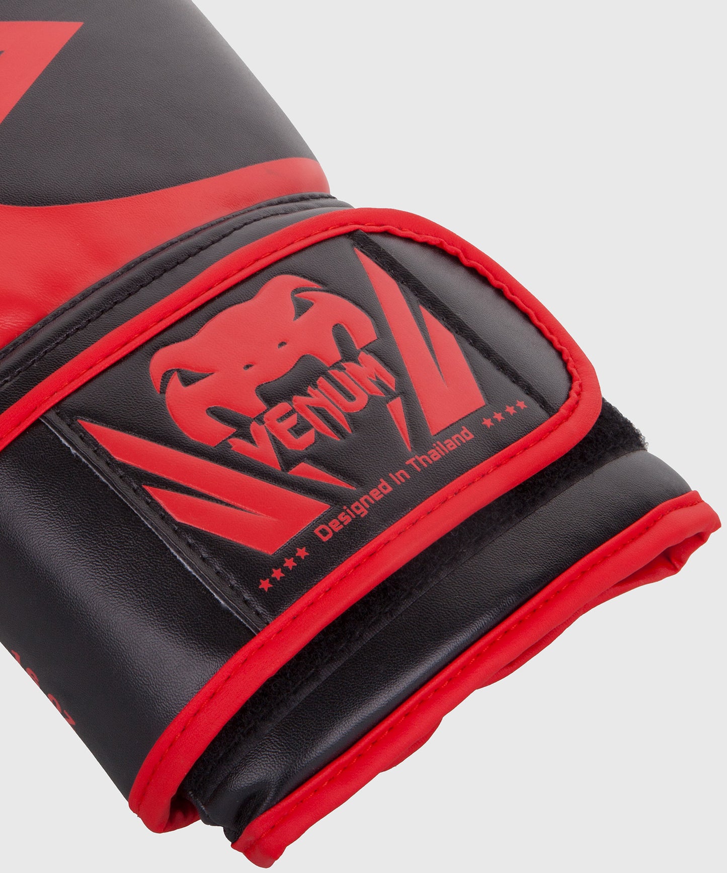 Guantes de Boxeo Venum Challenger 2.0 - Negro/Rojo - Exclusividad