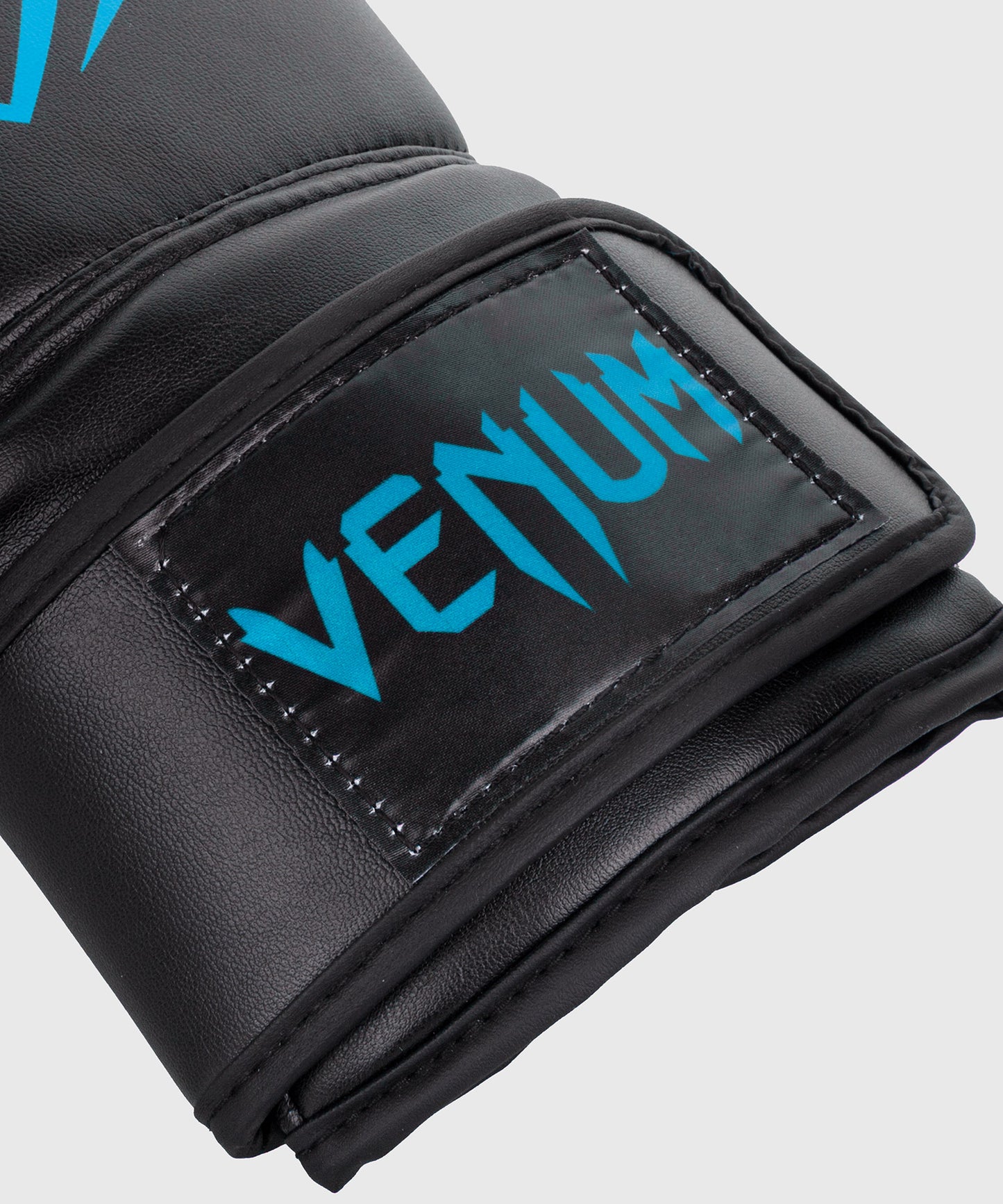 Gants de boxe Venum Contender-Noir/Bleu