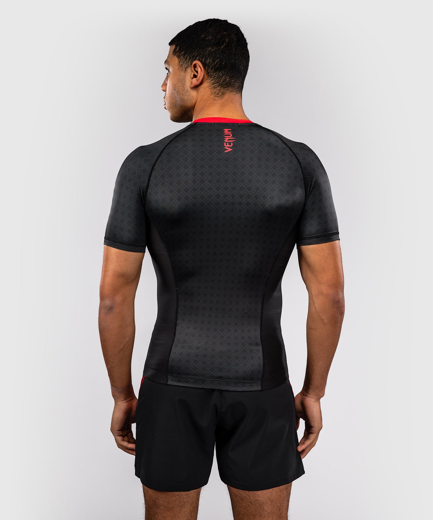 Venum x Roger Gracie Signature Rashguard Manga Corta - Negro/Rojo