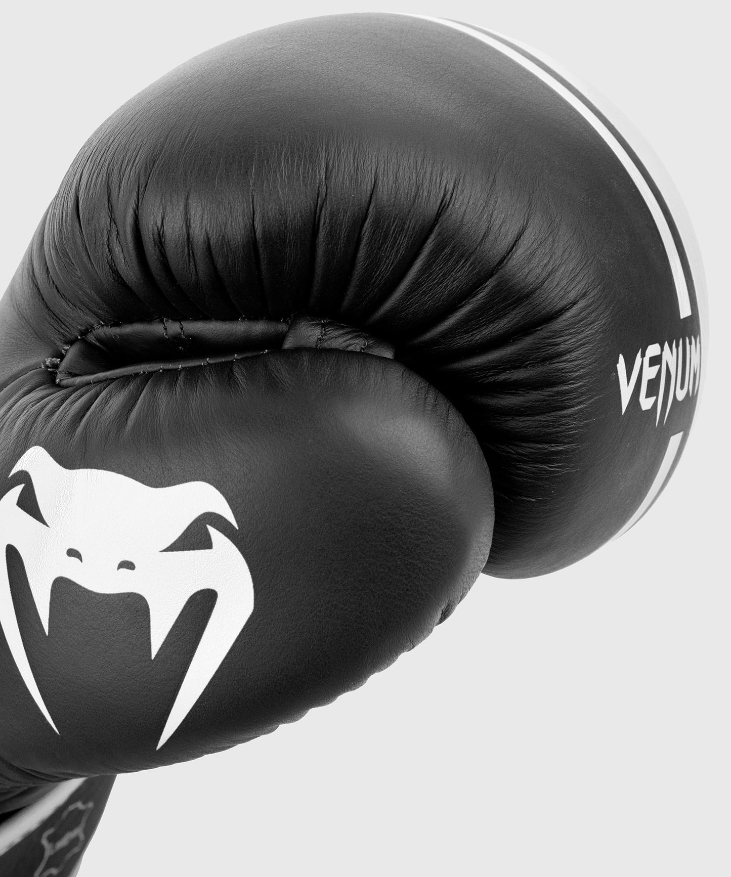 Gants de boxe Venum Shield Pro avec velcro - Noir/Blanc