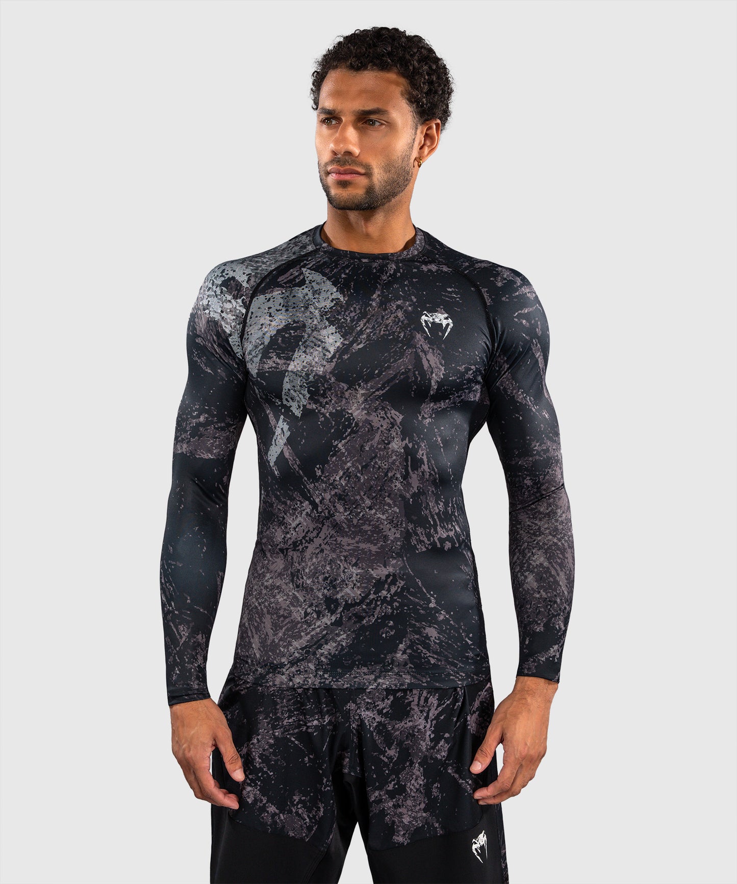 Venum Rage & Workout Long Sleeve Rashguard - Black/Grey
