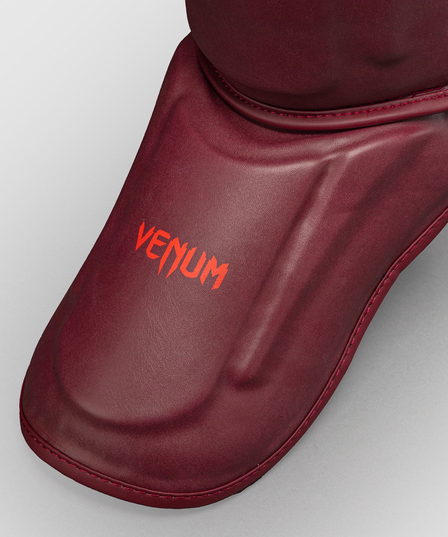 Venum Spectre Paratibie – Nero/Rosso