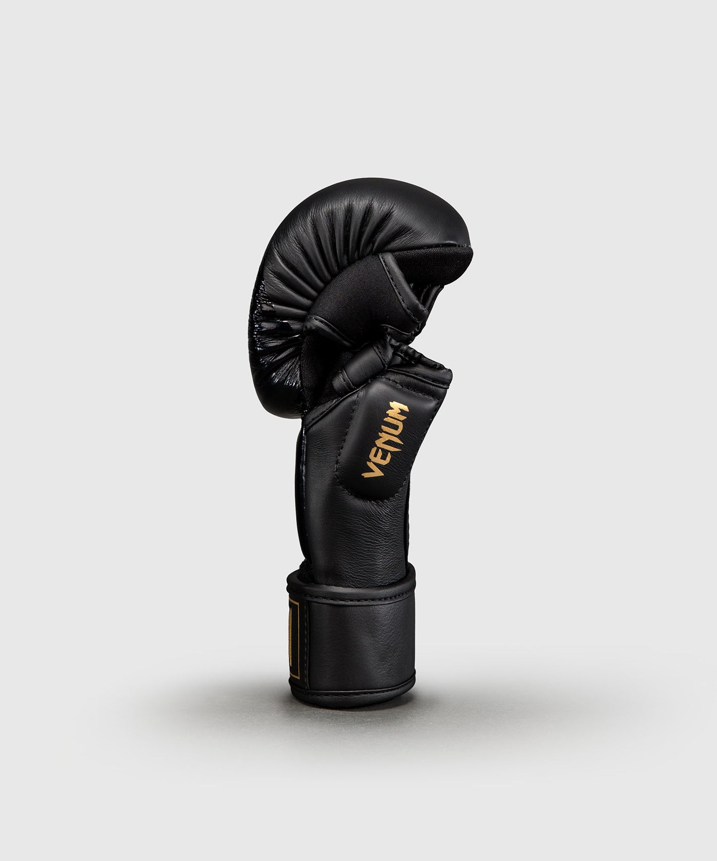 Gants de Sparring en Cuir Venum Attack 2.0 – Noir/Or