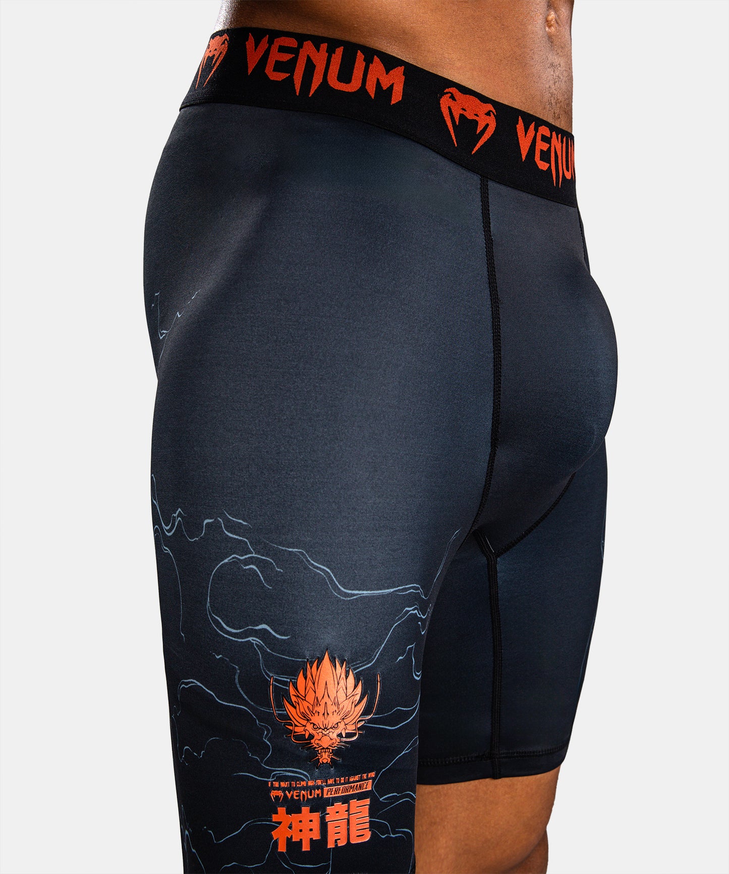 Venum Thunder Dragon Kompressionsshort – Schwarz/Grau/Kupfer