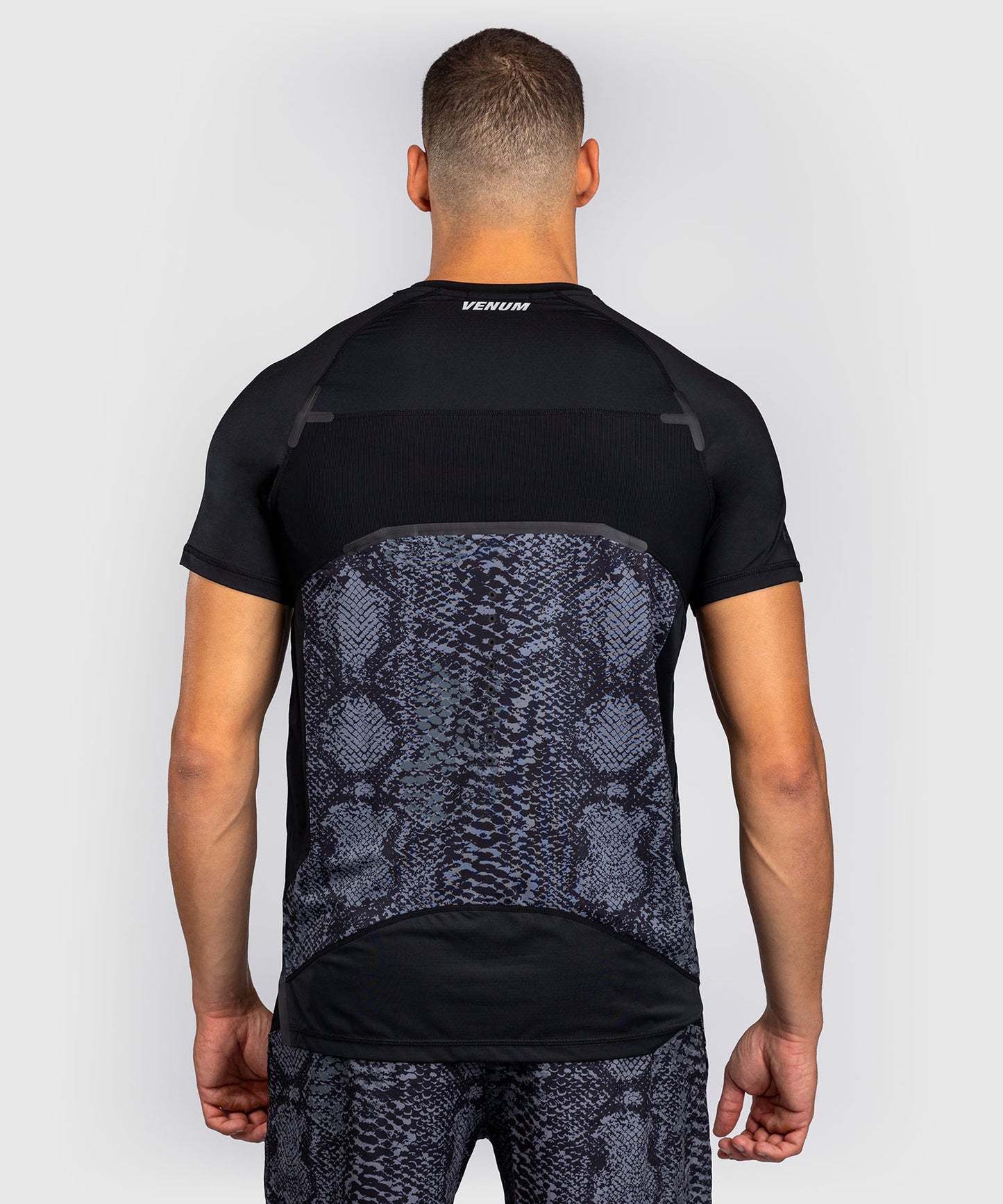Venum G-Fit Scales Dry-Tech T‑Shirt – Schwarz/Anthrazitgrau