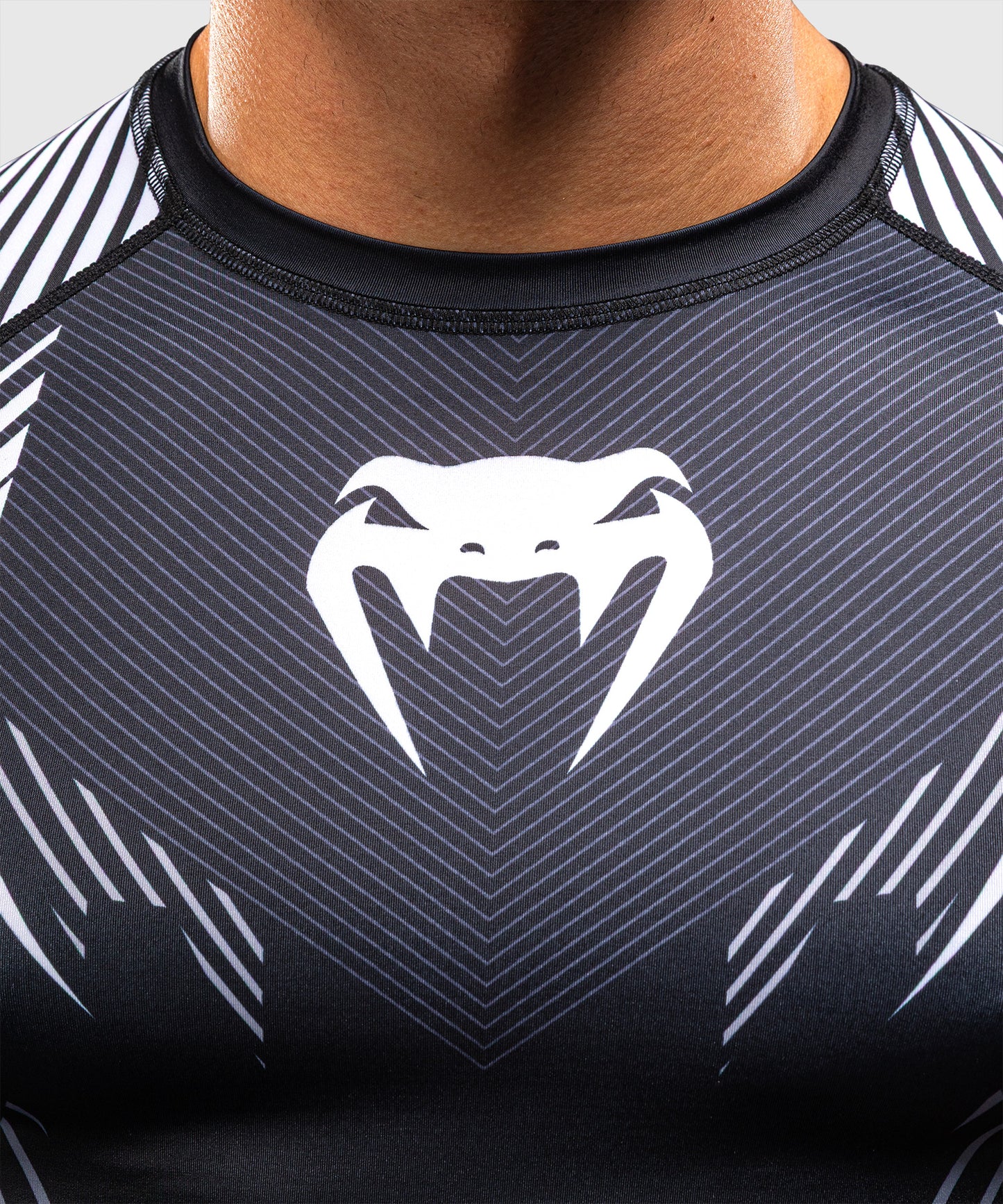Venum No-Gi 6.0 Long Sleeve Rashguard - Black/White