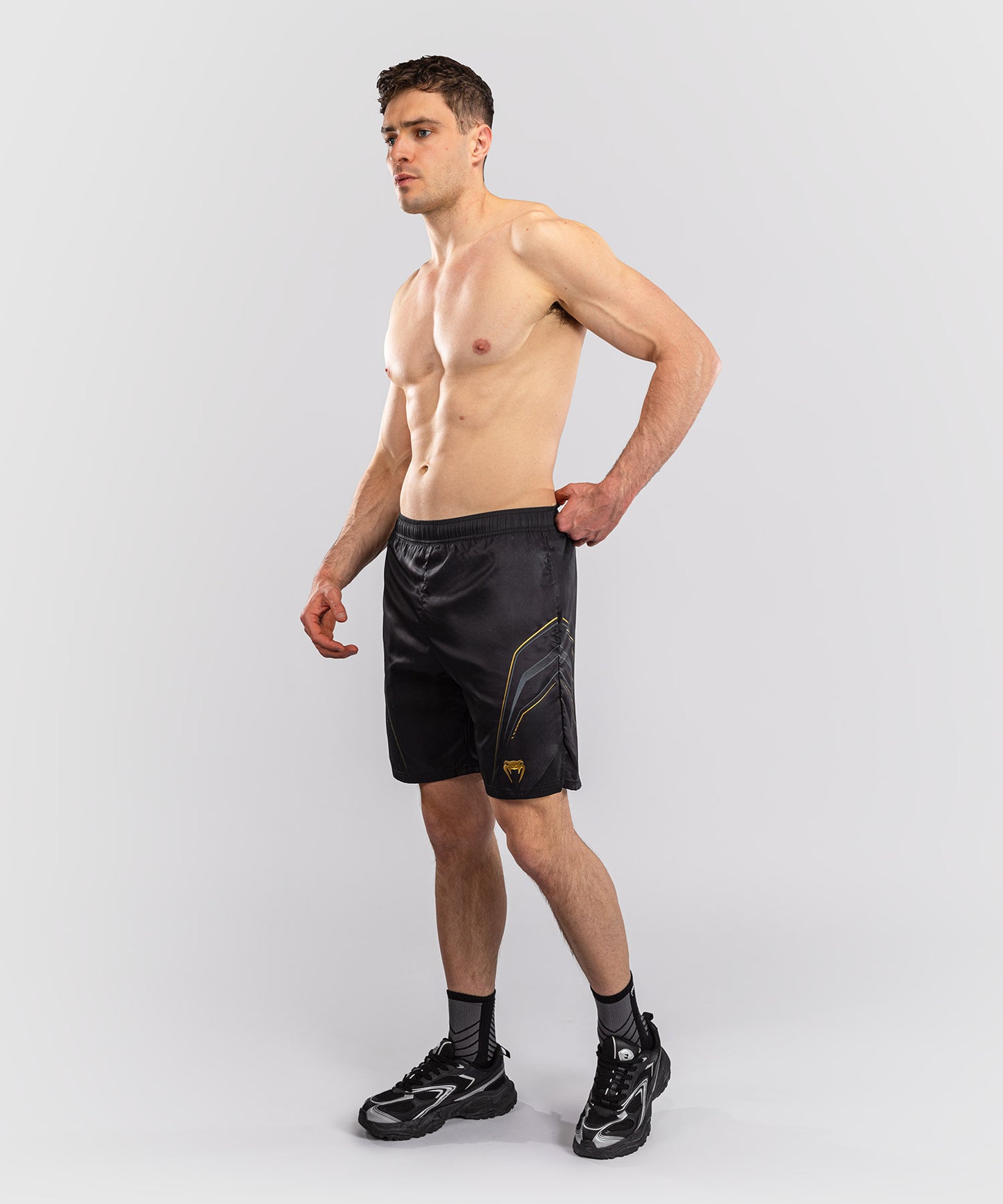 Venum Streamline Pantalón Corto de Entrenamiento – Negro/Oro