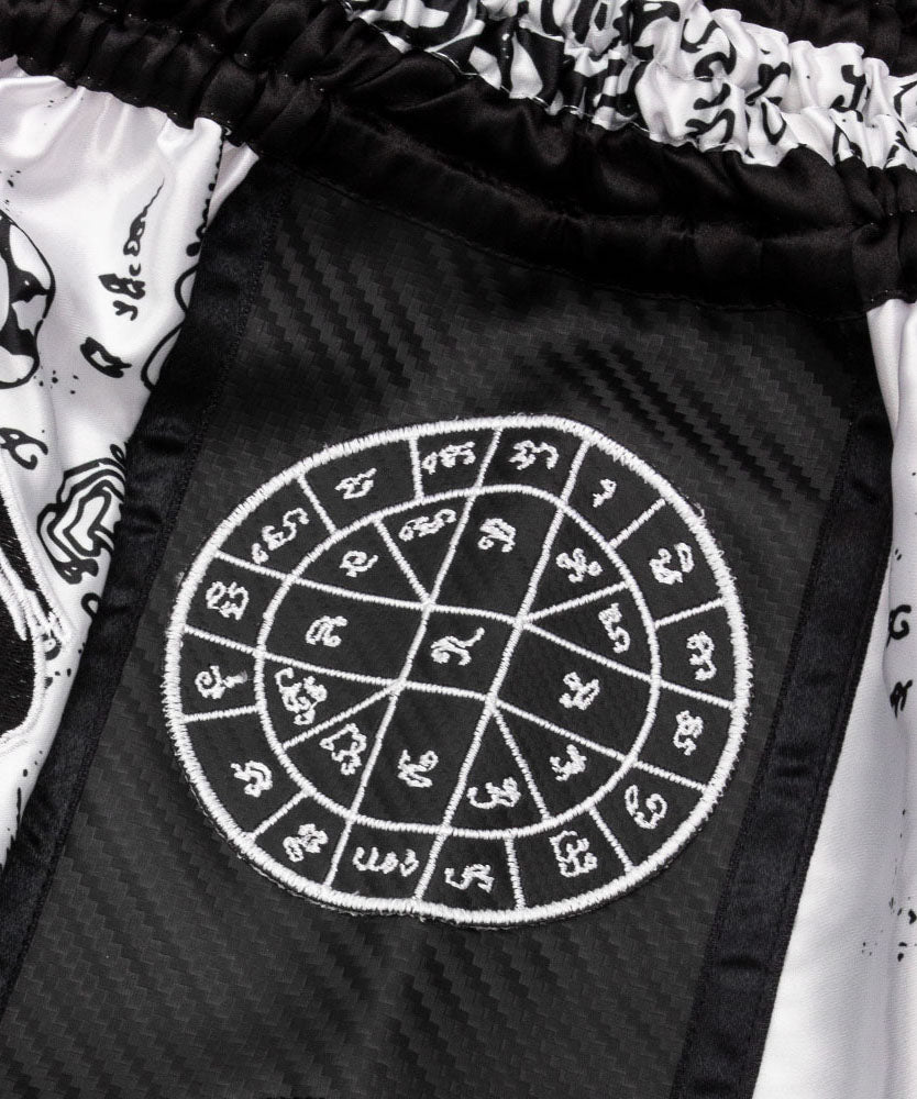 Short de Muay Thai Carbon - Sak Yant Tigers - Blanc