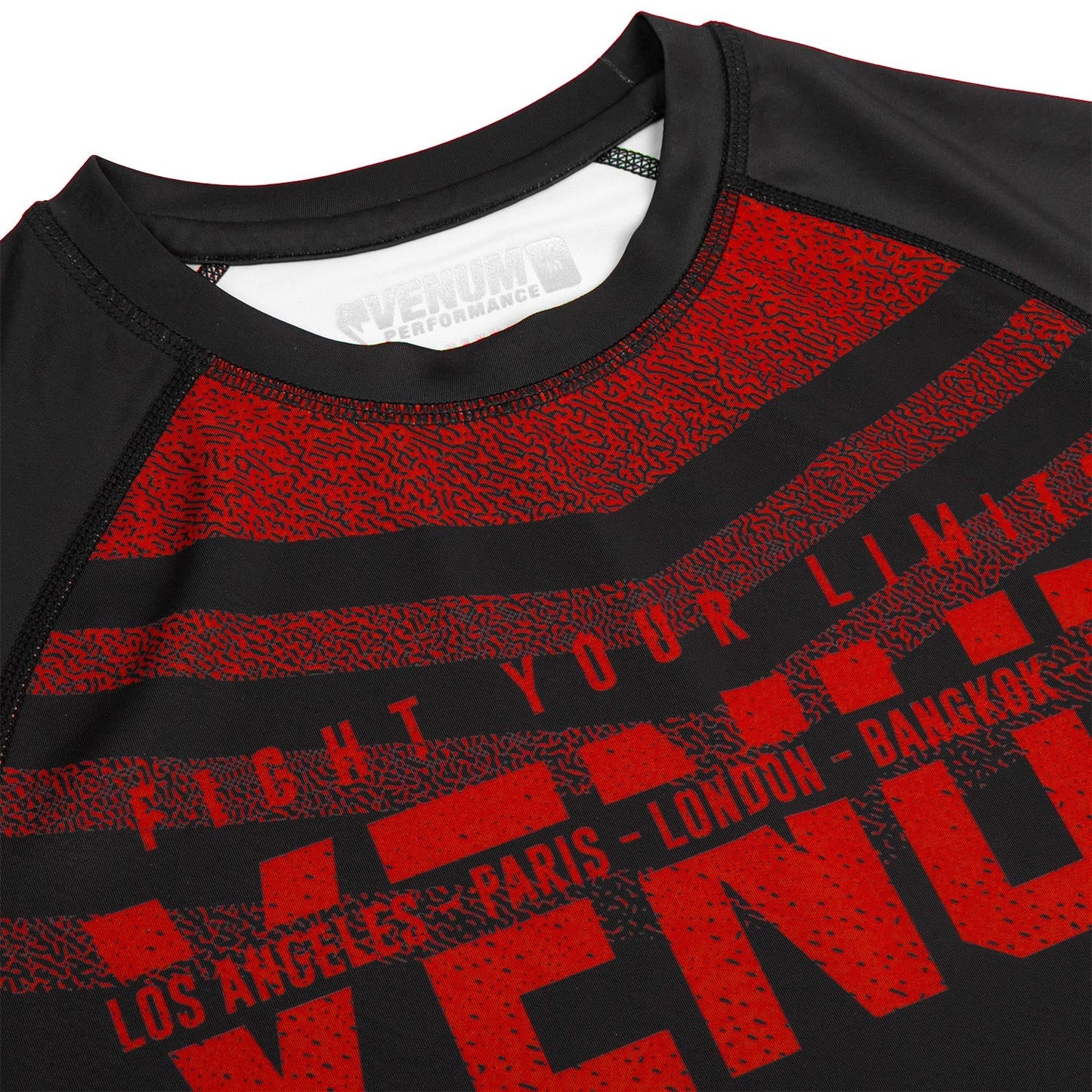 Venum Signature Rashguard - Long Sleeve - Black/Red