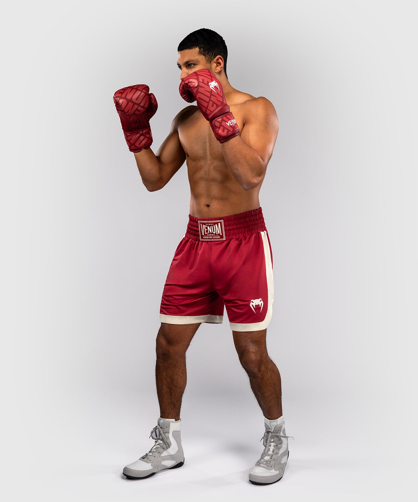 Venum Classic Boxshorts – Rubinrot/Elfenbein
