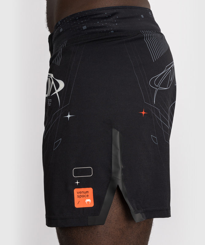 Venum Eclipse Fight Shorts – Schwarz/Ivory