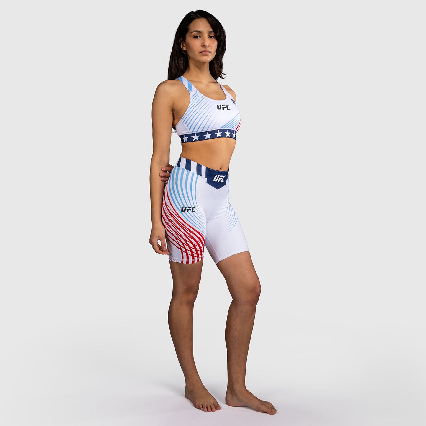 Official UFC Freedom 250 by Venum Authentic Vale Tudo Shorts im Long Fit für Damen - Weiß