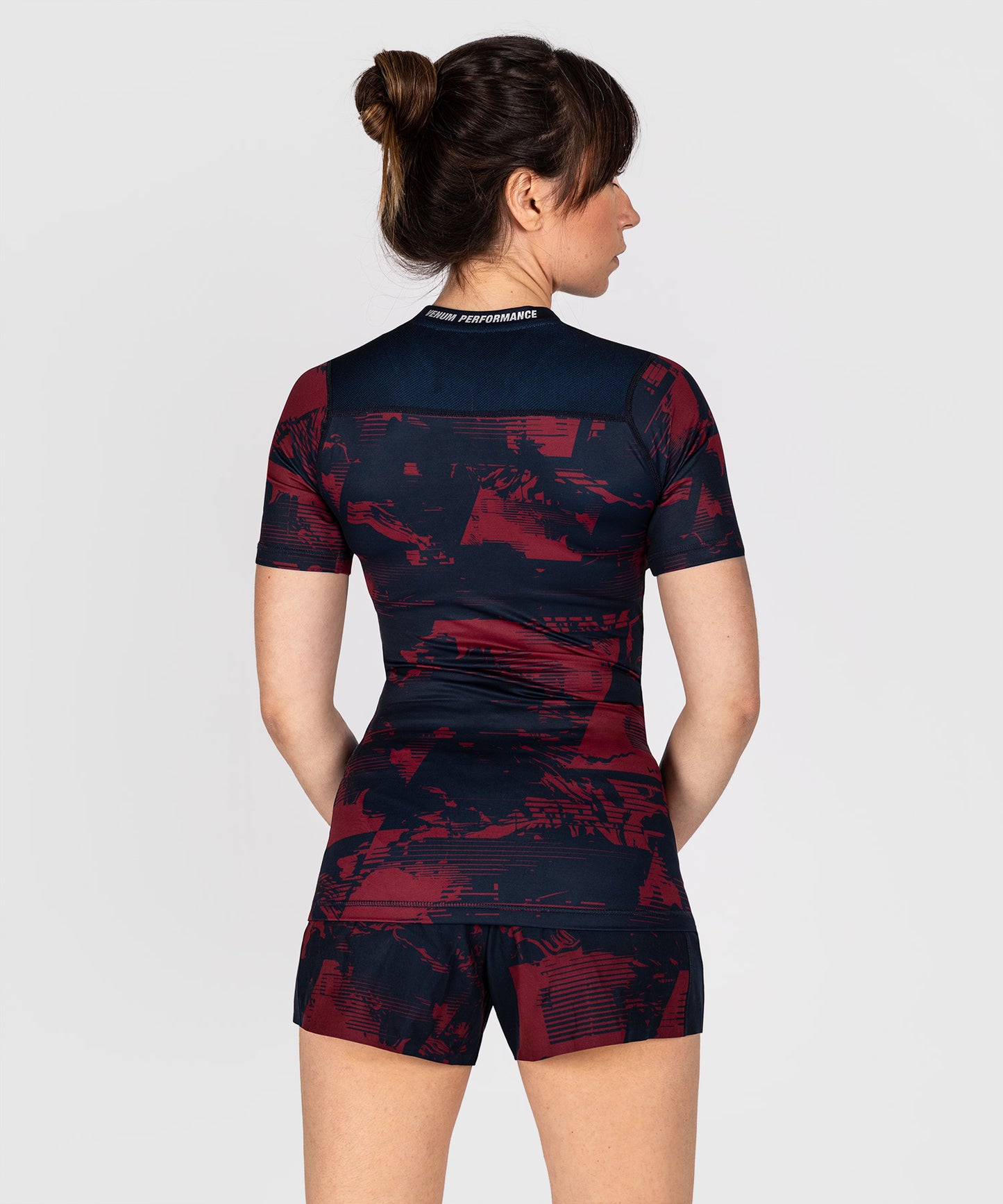 UFC Zenith by Venum Authentic Fight Week Rashguard de manga corta Performance Mujer - Azul marino/Burdeos/Plateado