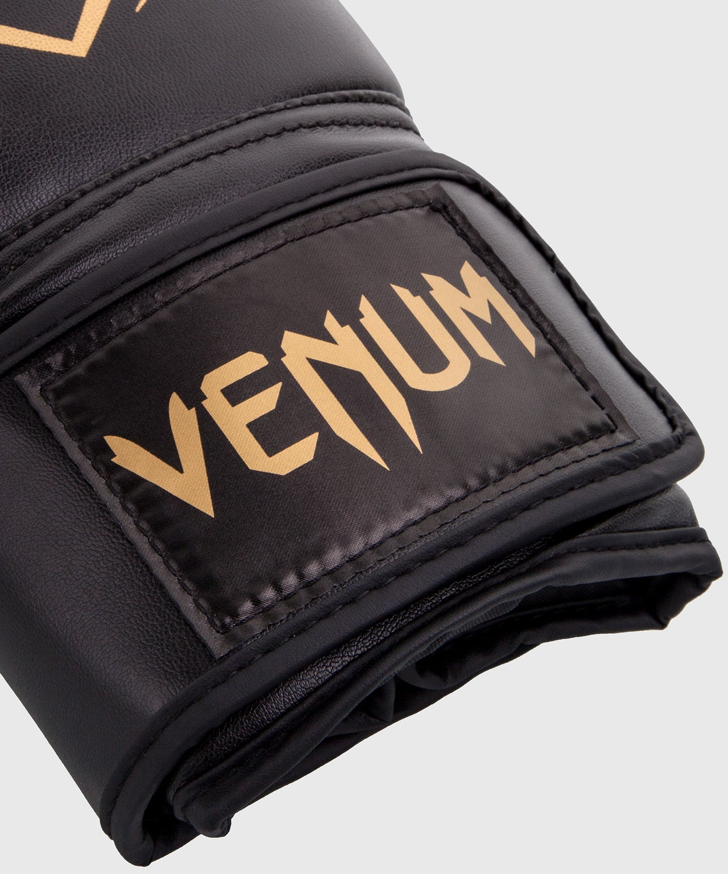 Gants de boxe Venum Contender - Noir/Or