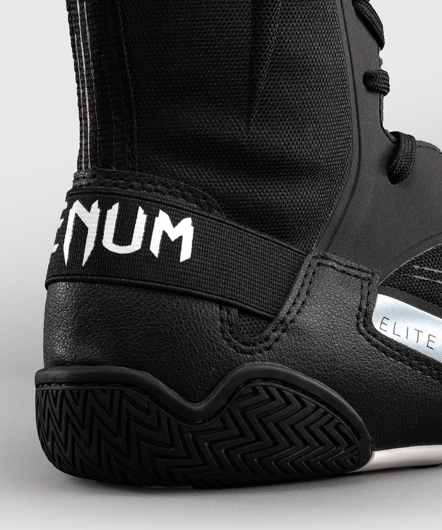 Venum Elite Neo Boxschuhe – Schwarz/Weiß