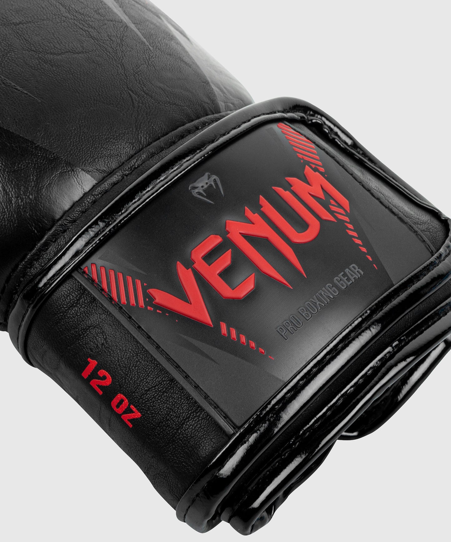 Gants de boxe Venum Impact – Noir/Rouge