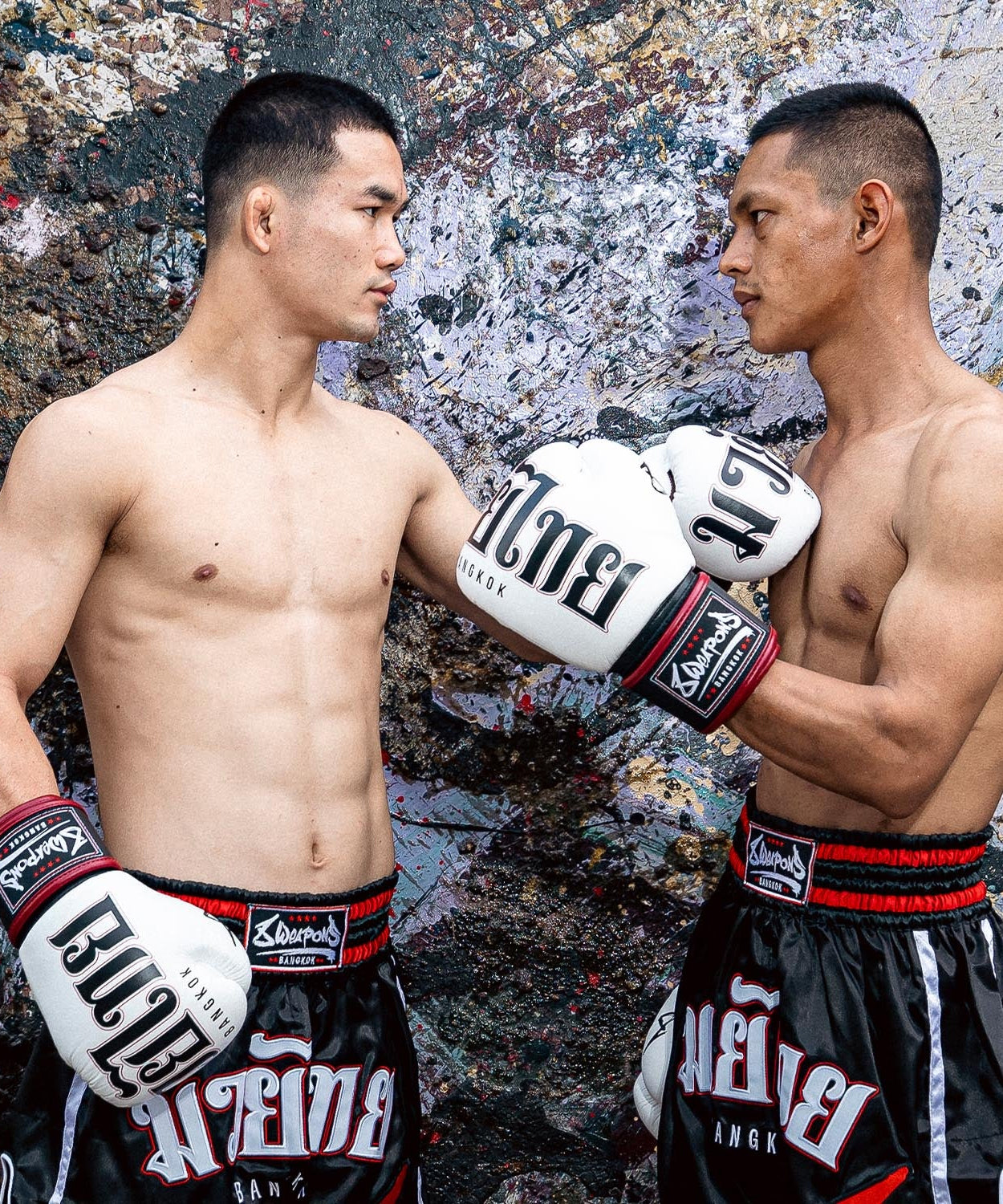 8 Weapons Bangkok Boxhandschuhe - Weiß/Schwarz