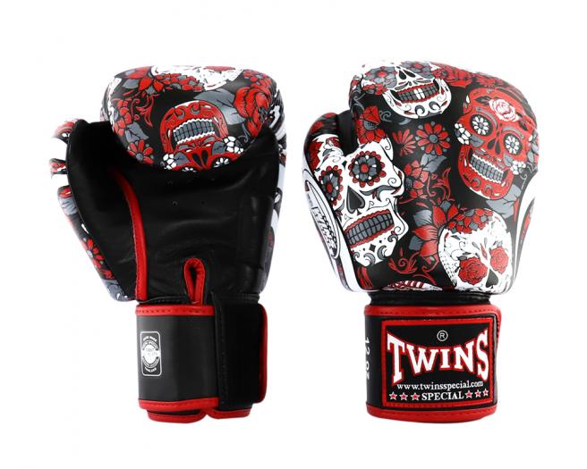 Twins Special Fantasy 4 Skull Guantoni da Boxe - Rosso