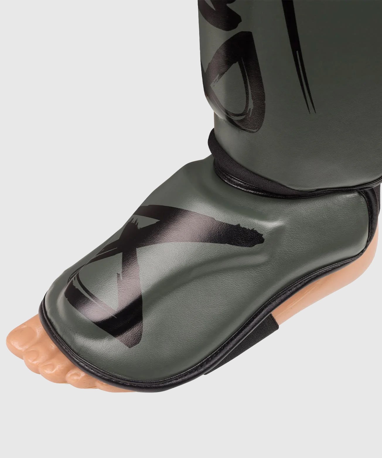 8 Weapons Unlimited 2.0 Shin Guards - Khaki/Black