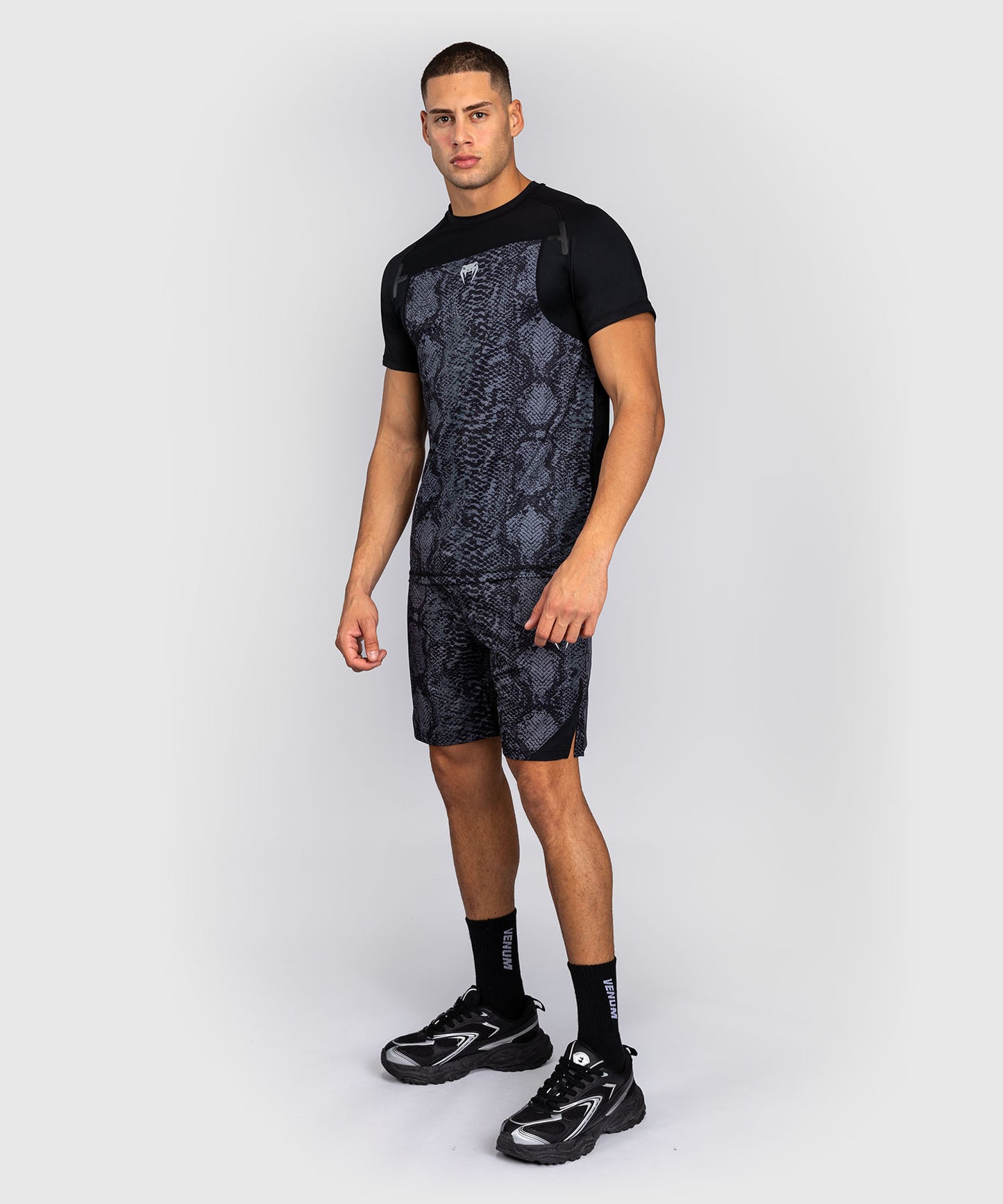 Venum G-Fit Scales Dry-Tech T‑Shirt – Schwarz/Anthrazitgrau