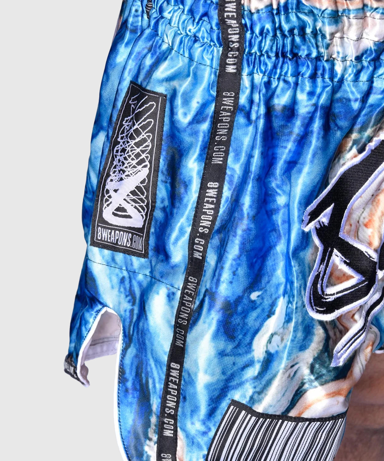 8 Weapons Vivo Vertigo Muay Thai Shorts - Blau