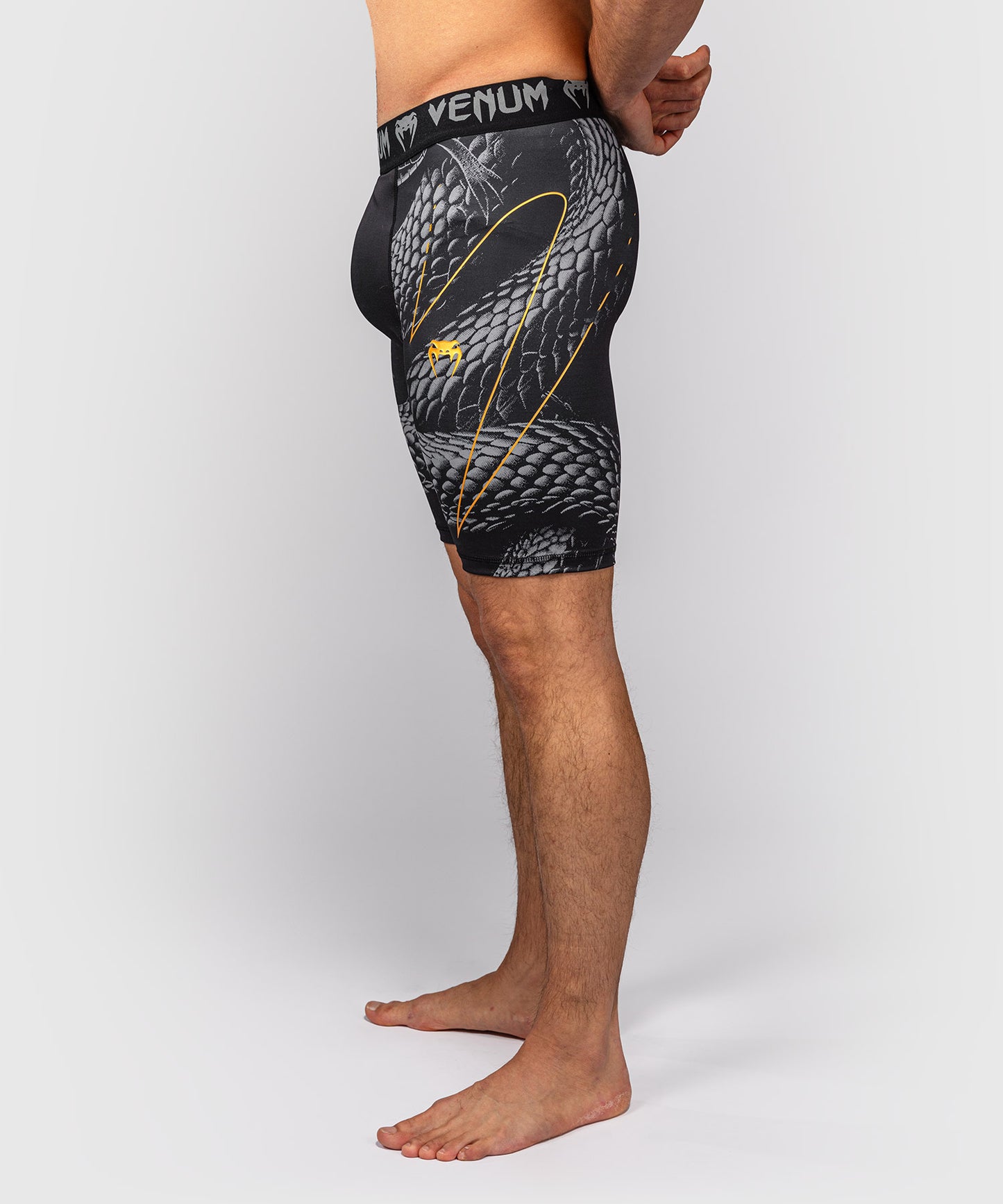 Venum Matupa Kompressionsshort - Schwarz/Grau/Gold