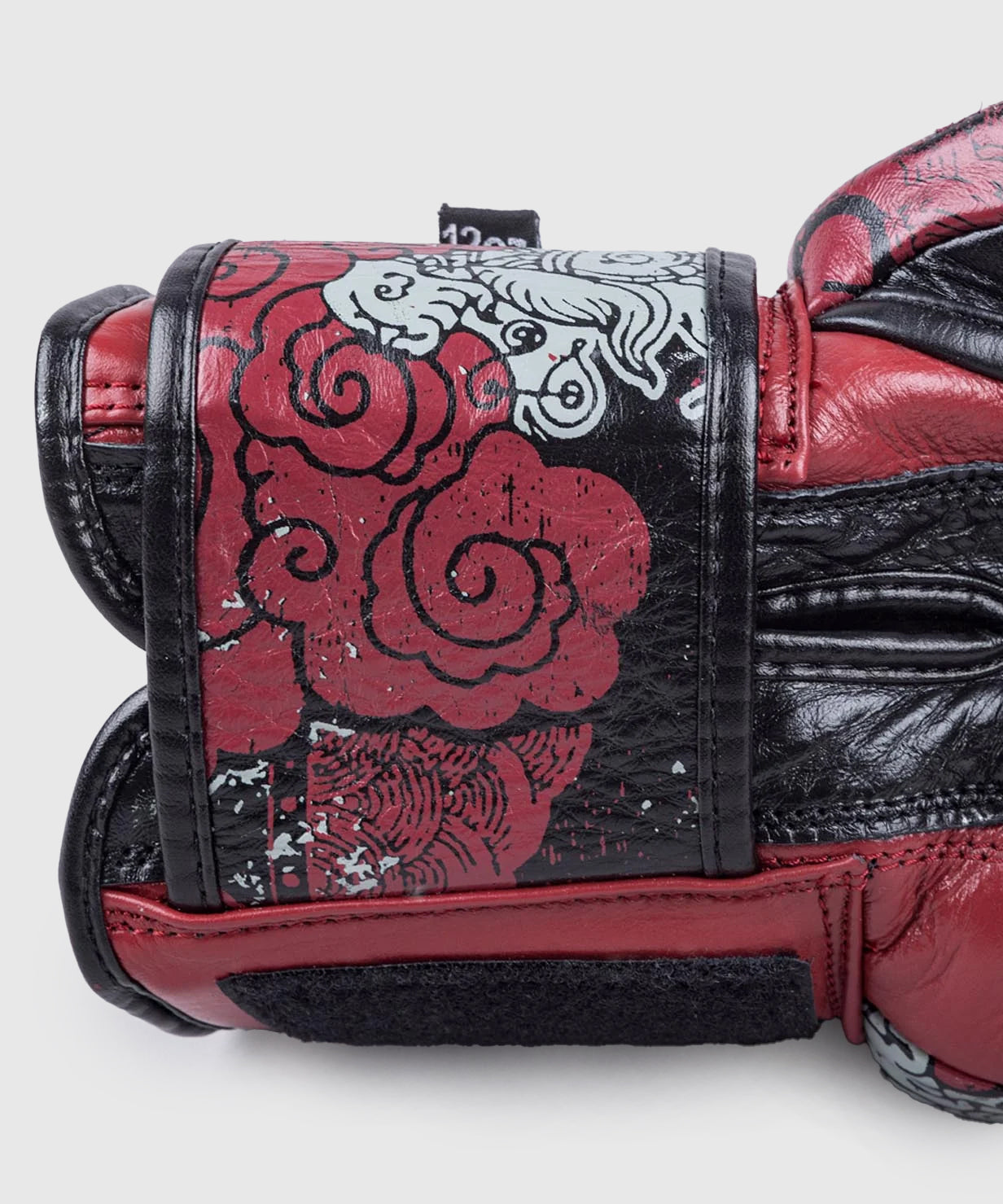 8 Weapons Hanuman Yant Boxhandschuhe - Schwarz/Rot