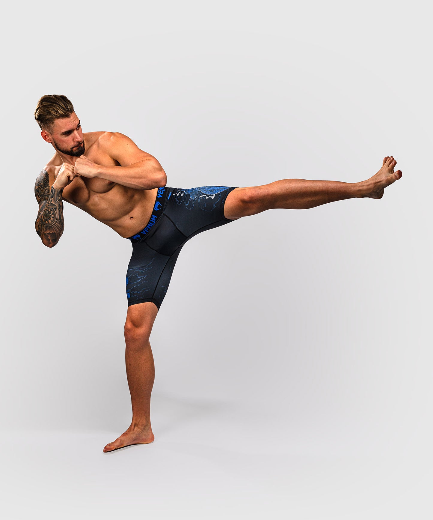 Venum Thunder Dragon Short de Compresión – Negro/Azul Real