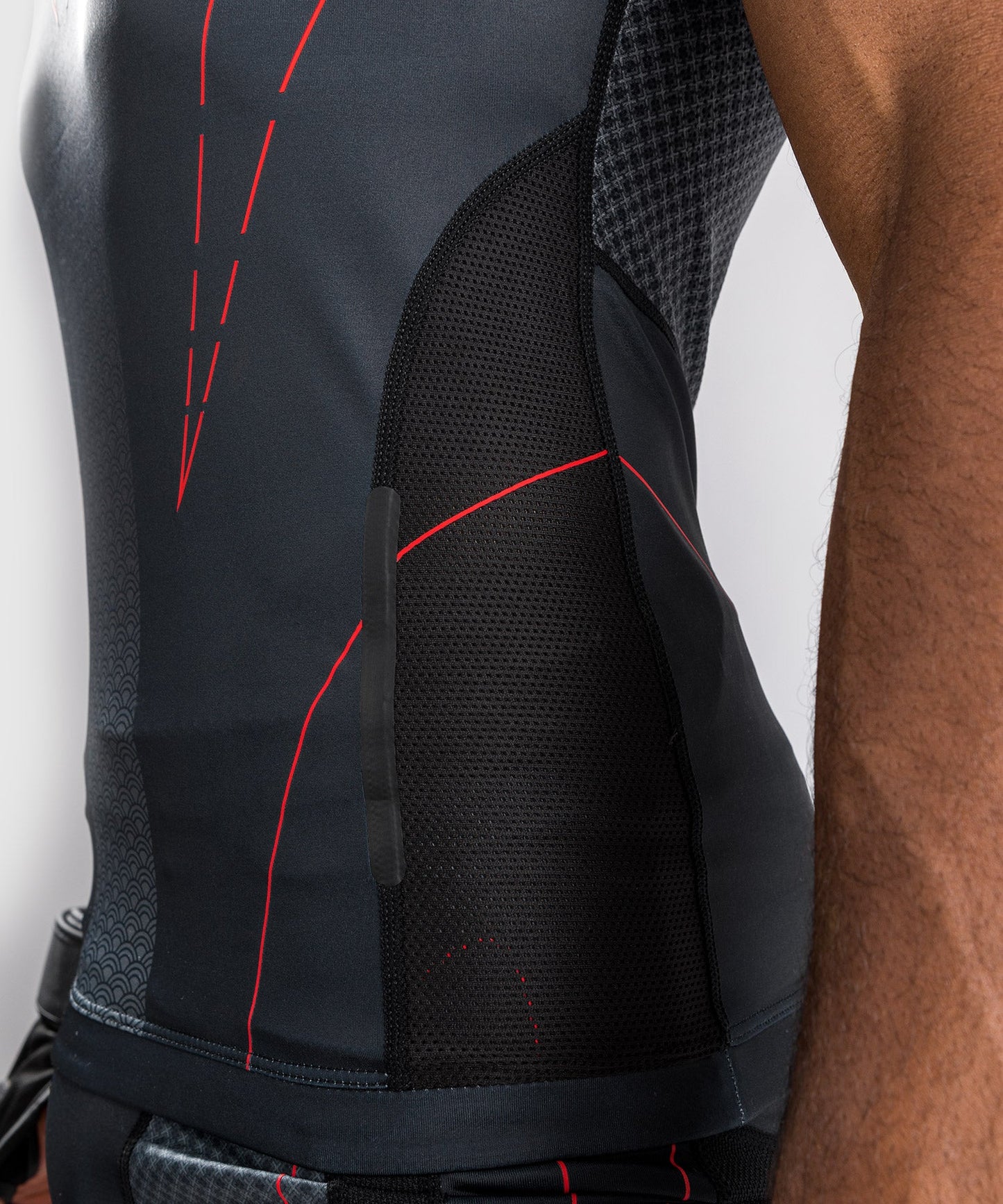 Rashguard Venum Okinawa 3.0 - Sleeveless - Black/Red