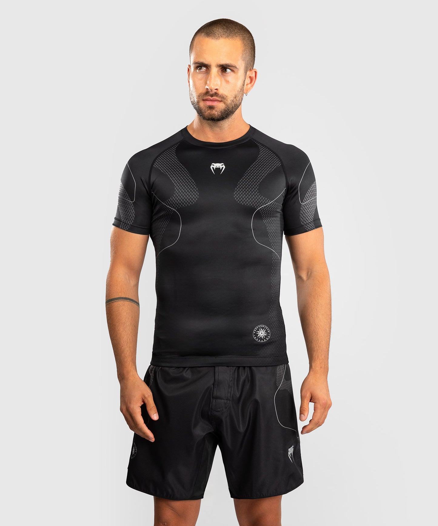 Venum Nexus Short Sleeve Rashguard - Black/Silver