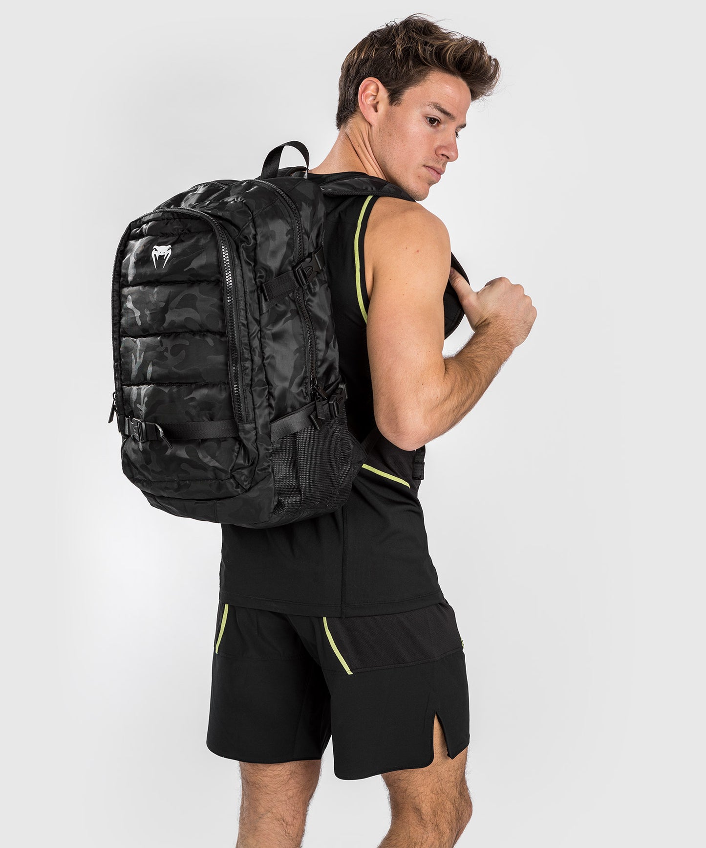 Sac à Dos Venum Challenger Pro (20-25L) – Noir/Camo Foncé